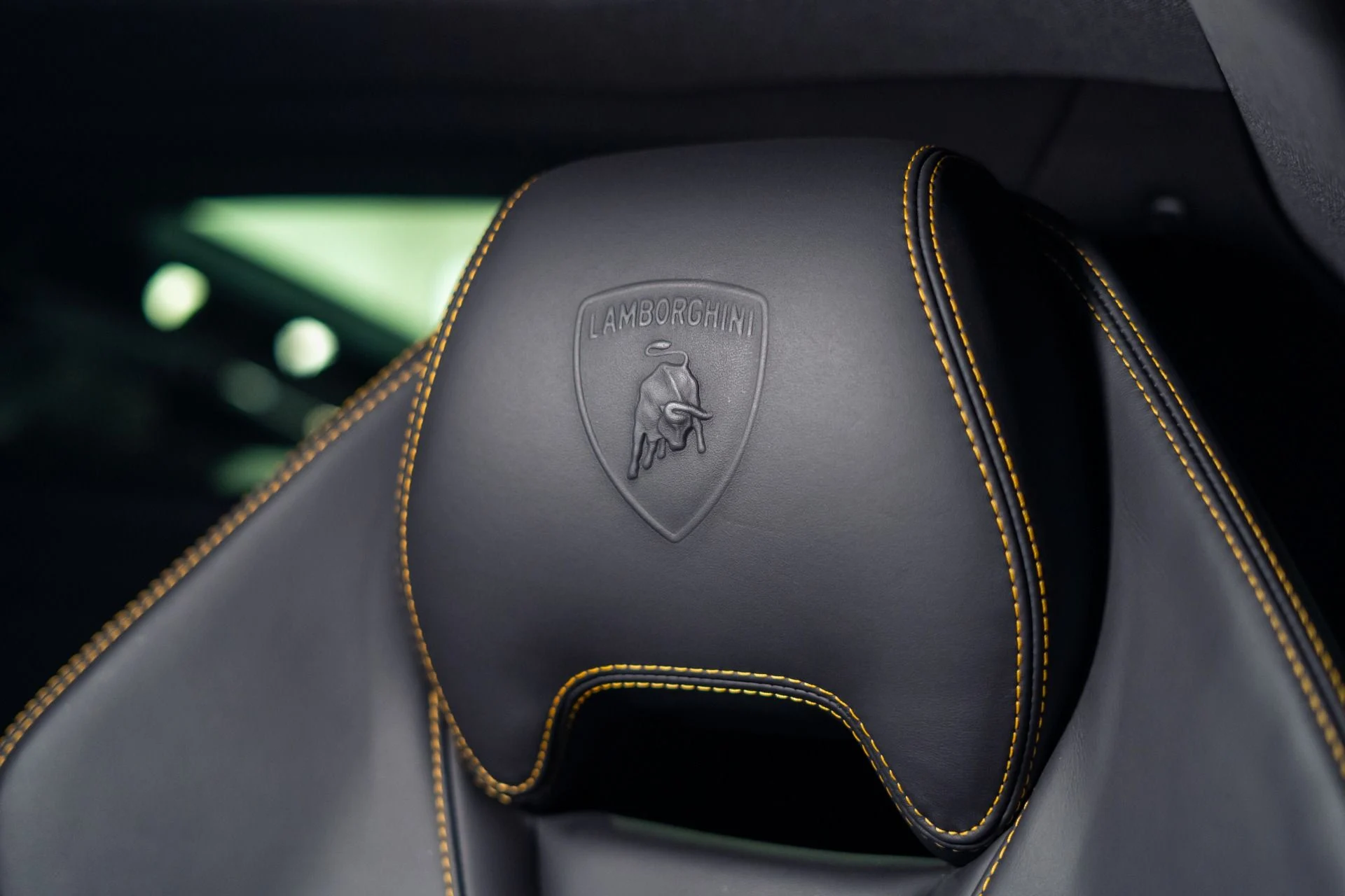 mph024_133284854_Used_2015_Lamborghini_Huracan_LP_610_4_1783790288_78f35c5a35