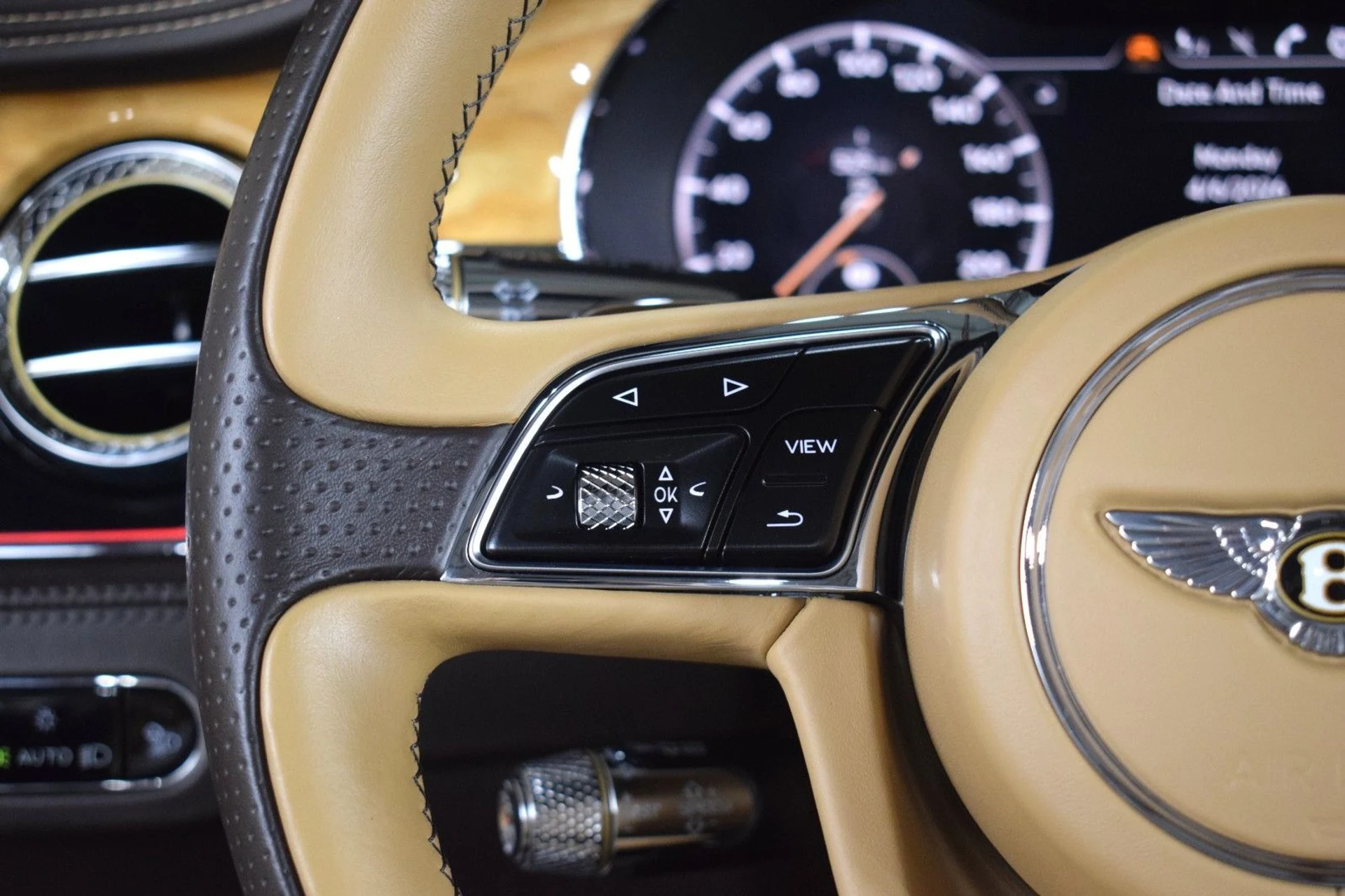 mph024_1333435334_a5906a79bb0491ee92878356340c42cfx_94bd20e5fd