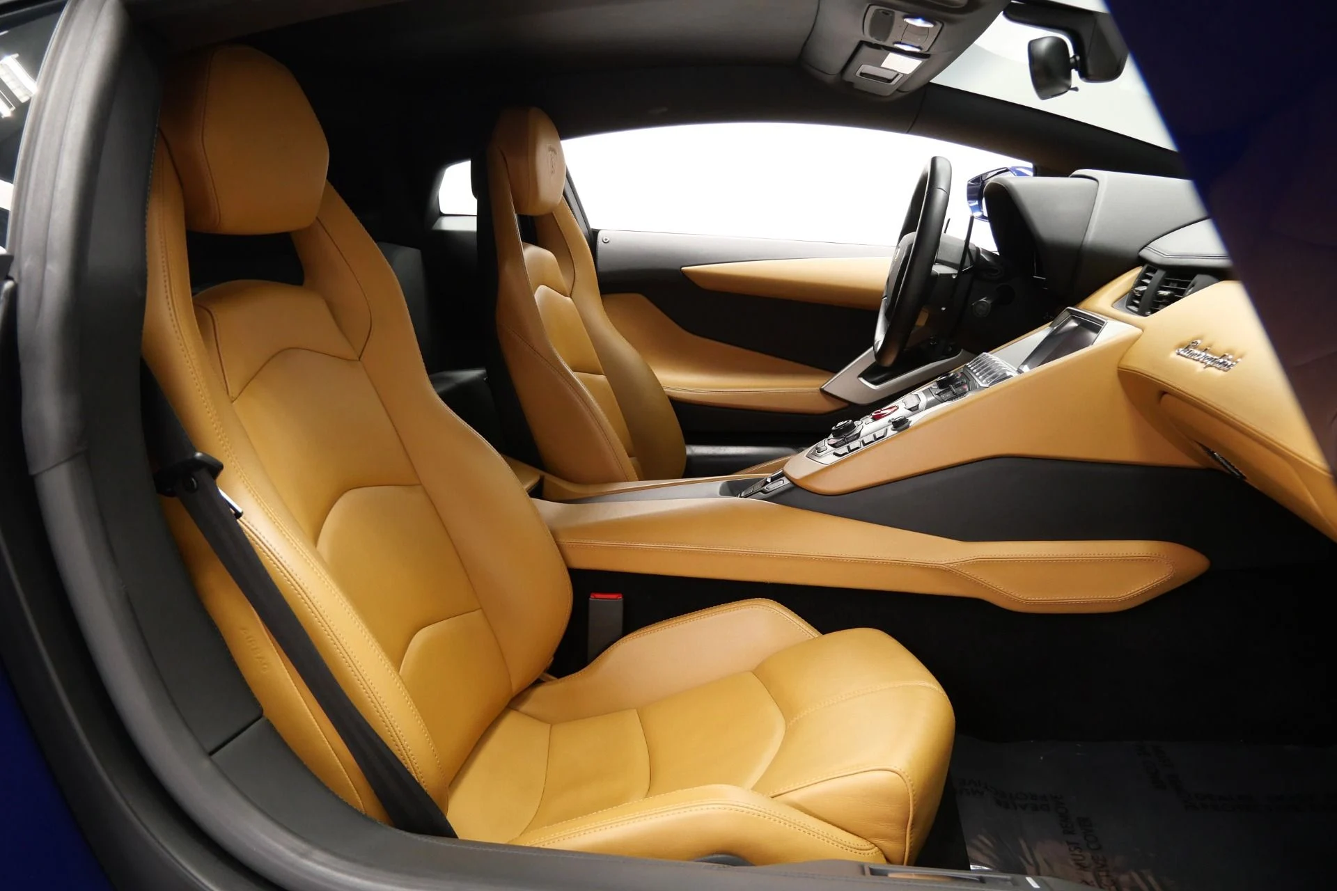 mph024_133374029_Used_2014_Lamborghini_Aventador_LP_700_4_Beautiful_Color_Combination_Transparent_Engine_Bonnet_1774983686_923f672b85