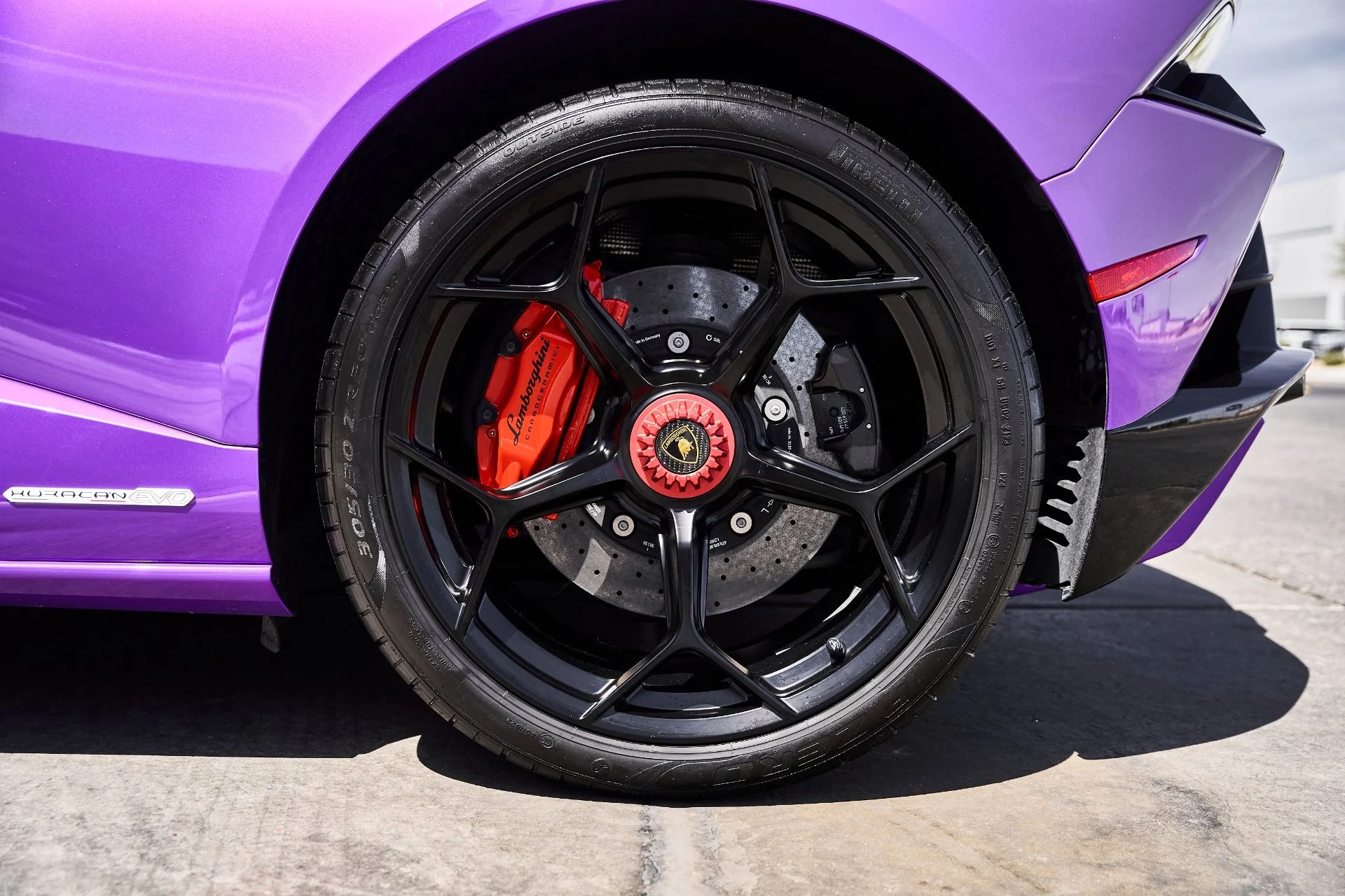 mph024_1335468769_Used_2024_Lamborghini_Huracan_EVO_Base_1776733863_17082bc79f