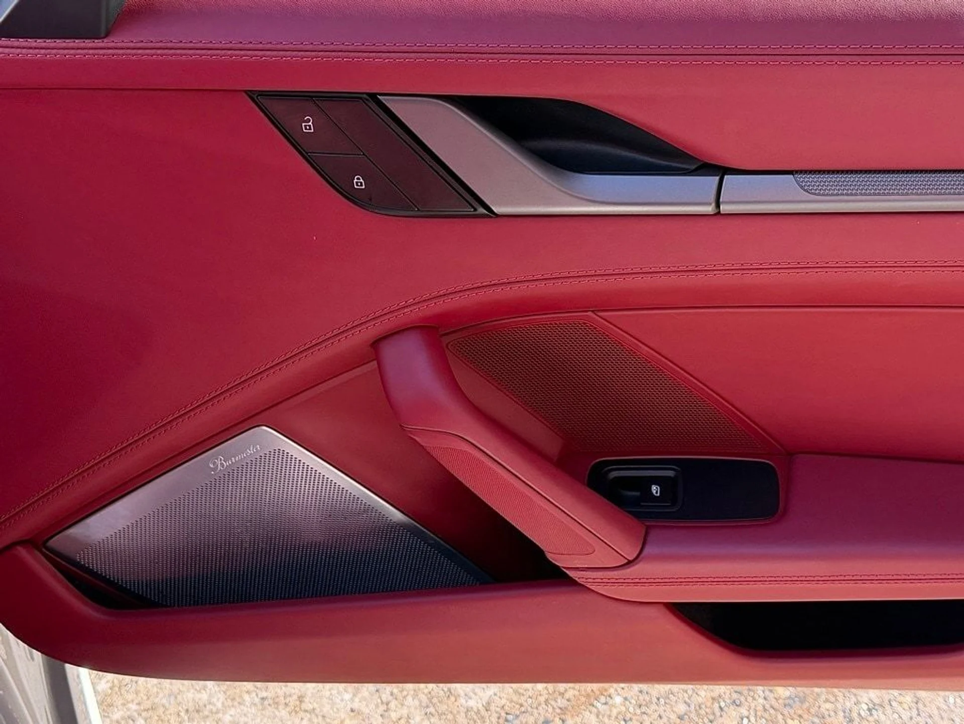 mph024_133610464_9c71ed3f041852c5136c40234624d258x_c7b97b8c87