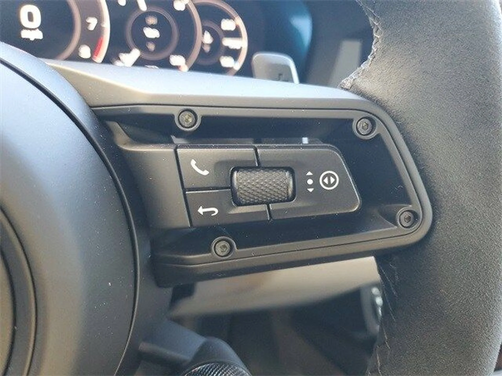 mph024_1348665817_c4bf8edd1810fb75d8009ca3eeacb7c7x_82d84dc54b