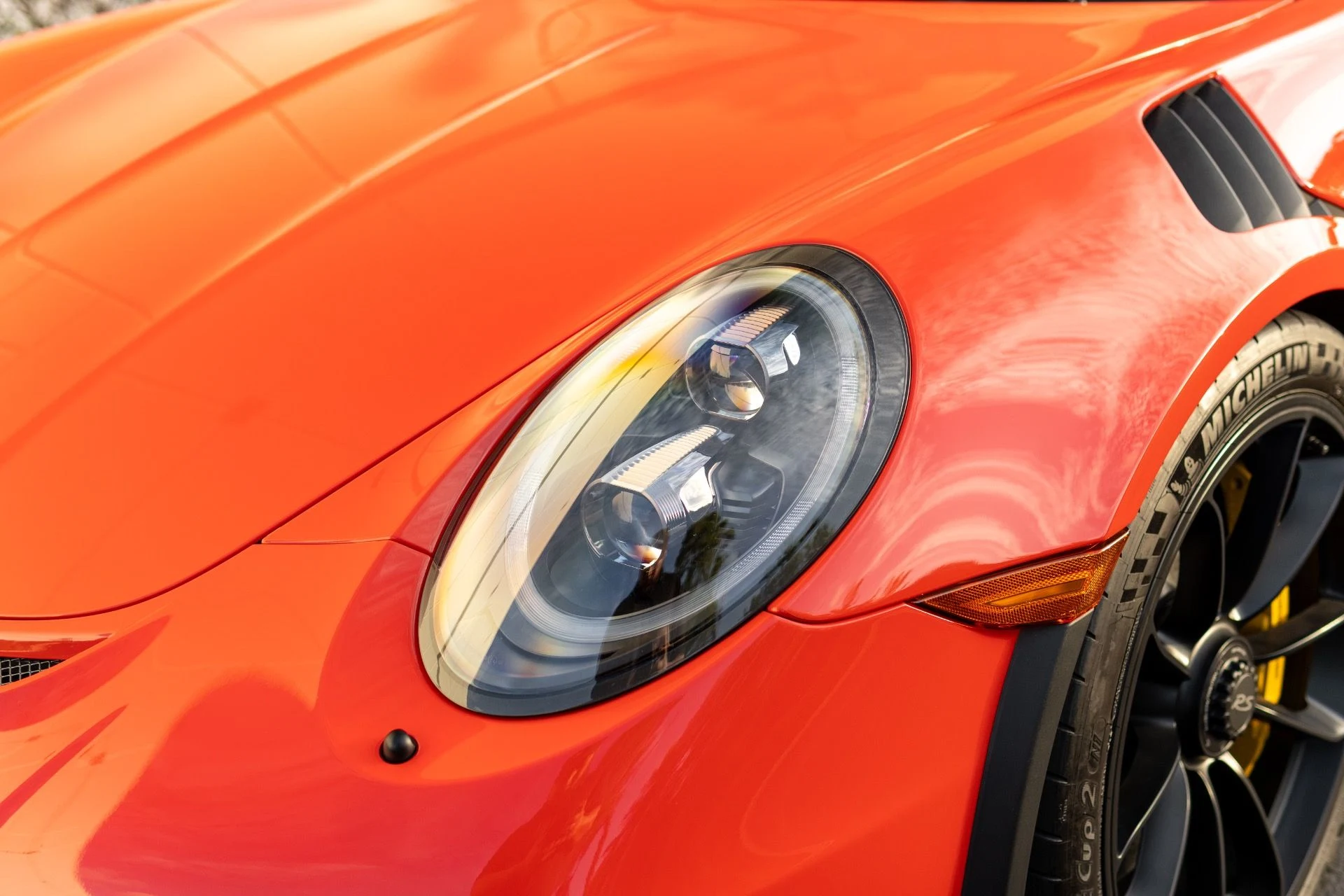 mph024_1349103930_Used_2016_Porsche_911_GT_3_RS_1766773556_9495f41965