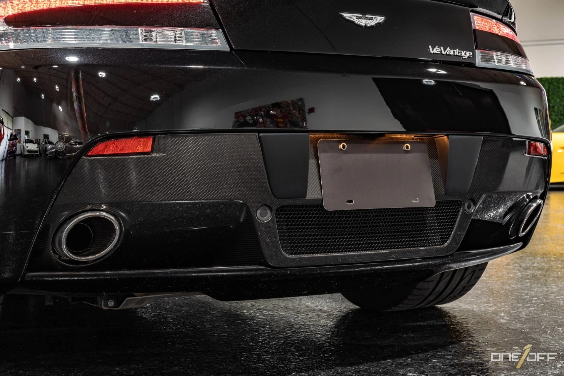 mph024_1367070877_Used_2011_Aston_Martin_V12_Vantage_Carbon_Black_6_Speed_in_Immaculate_Condition_1756349737_489260e69a