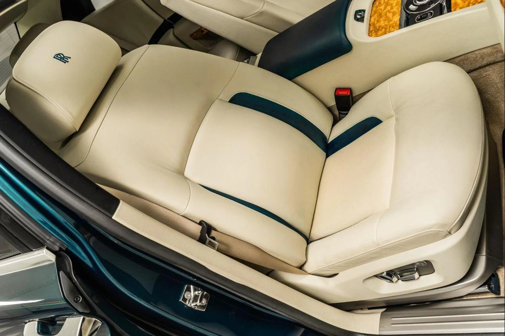 mph024_1370227341_q_KL_1r_Dsuc_AC_Kd_D0b4_I3_TT_Demqo_d84dcdac46