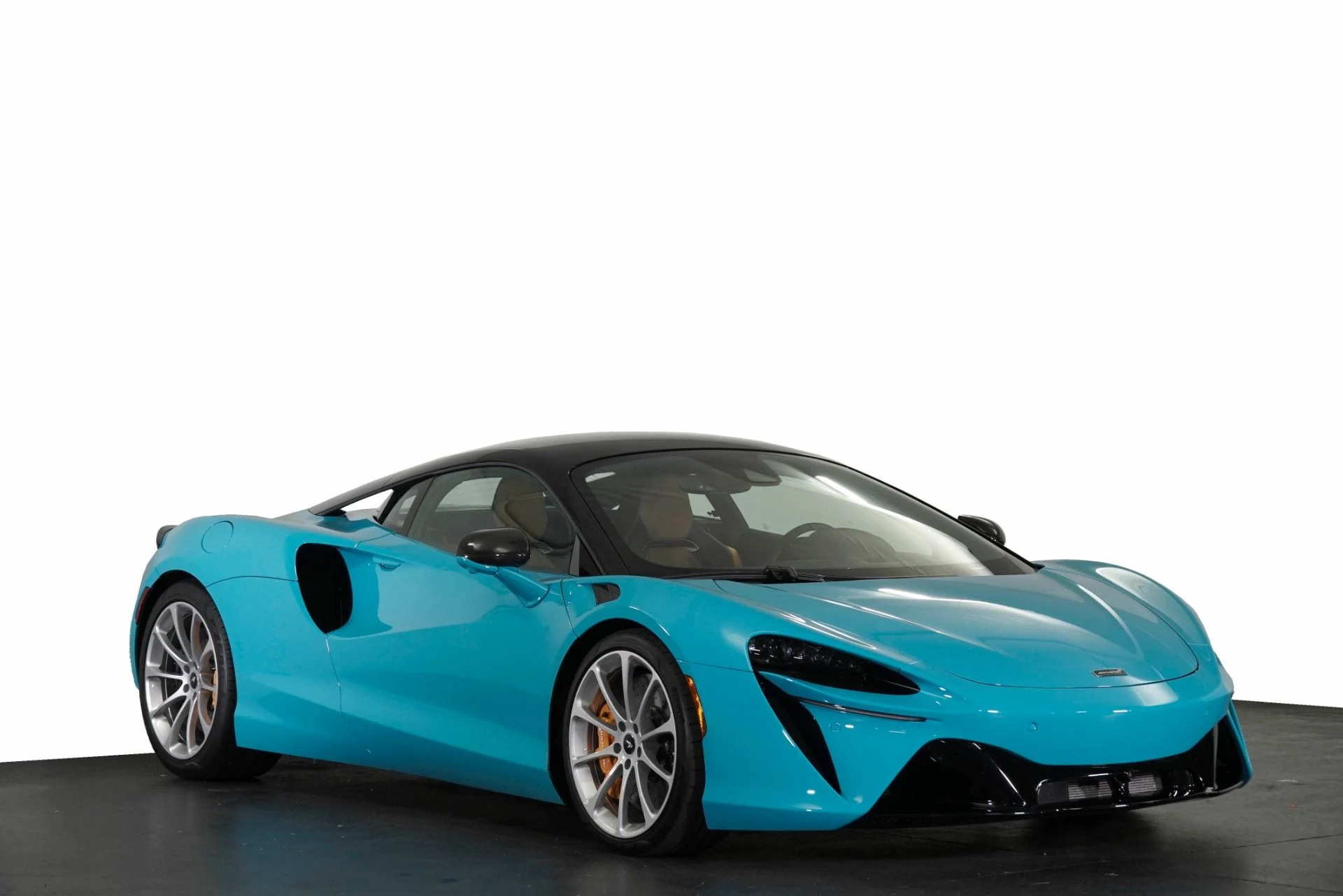 mph024_137284448_Used_2023_Mc_Laren_Artura_Tech_Lux_1773684552_d5d67898b9