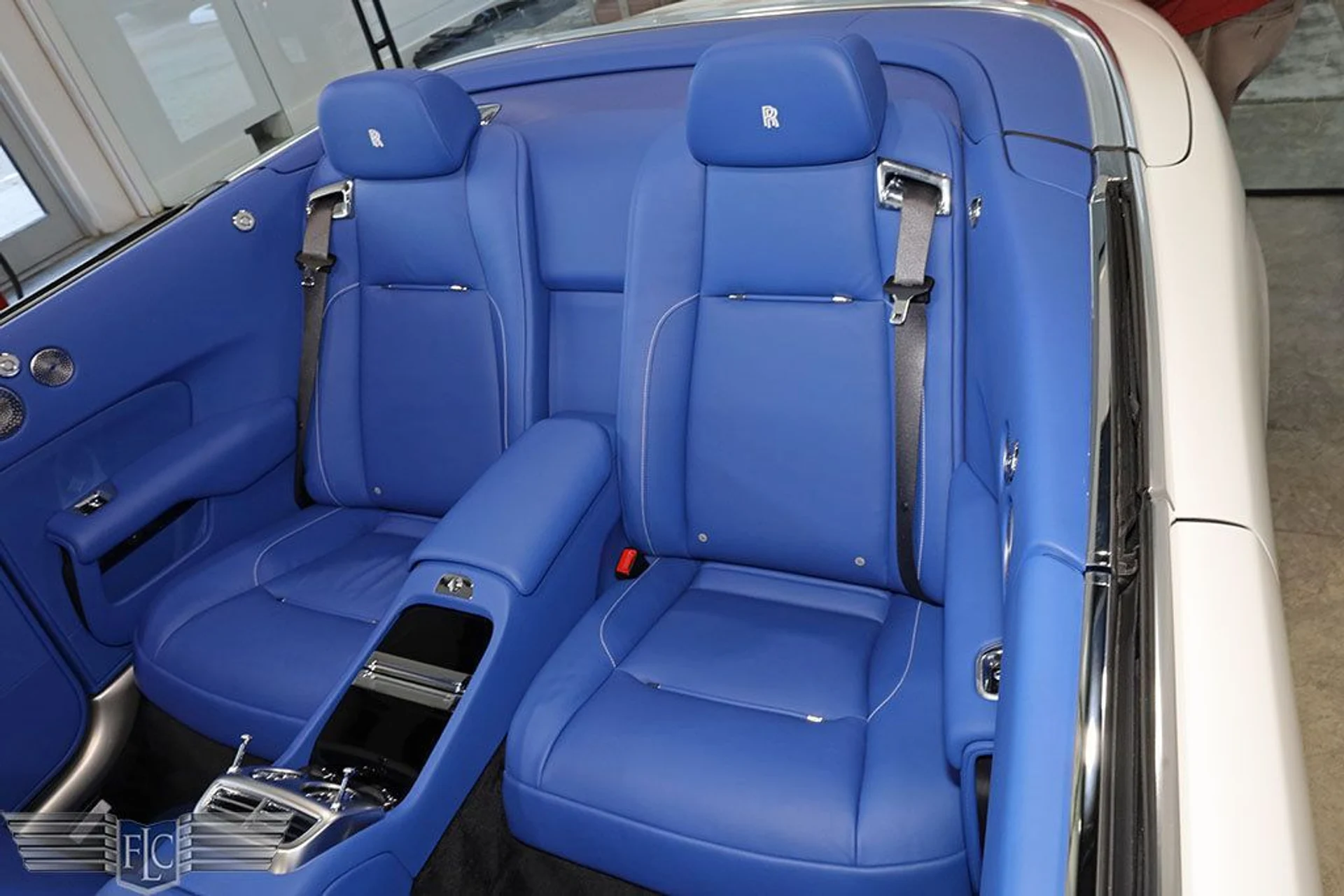 mph024_1373427679_used_2020_rolls_royce_dawn_convertible_9689_22662057_25_1024_3b8dd35a01