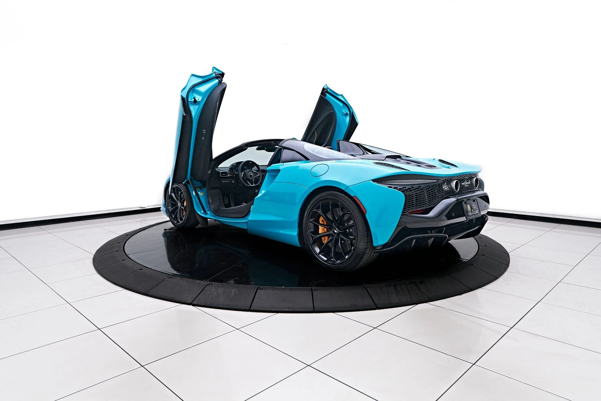 mph024_1374540024_Used_2025_Mc_Laren_Artura_1755992023_271dbf900f