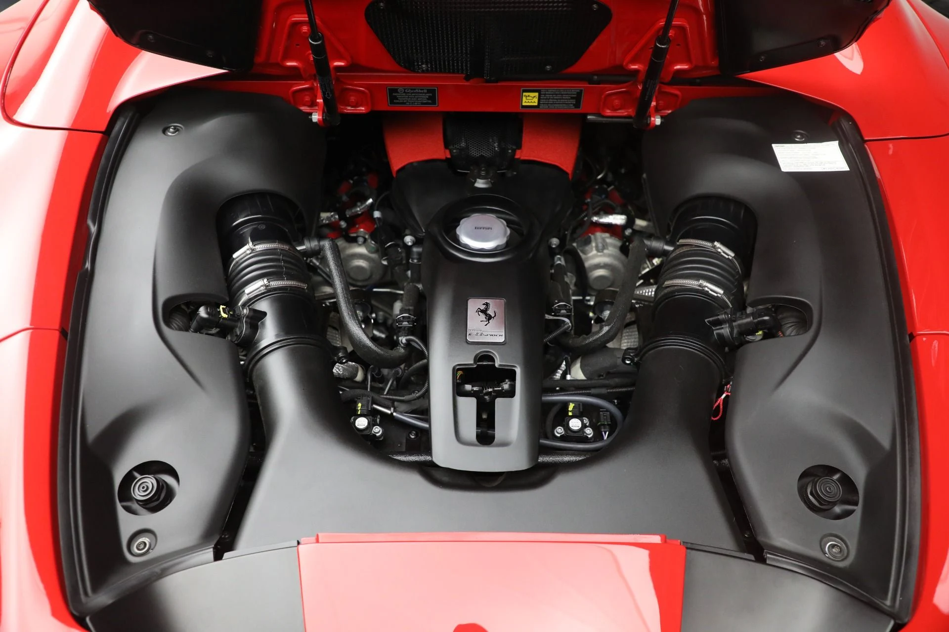 mph024_1377311662_Used_2022_Ferrari_F8_Spider_1762208749_85fd42612b