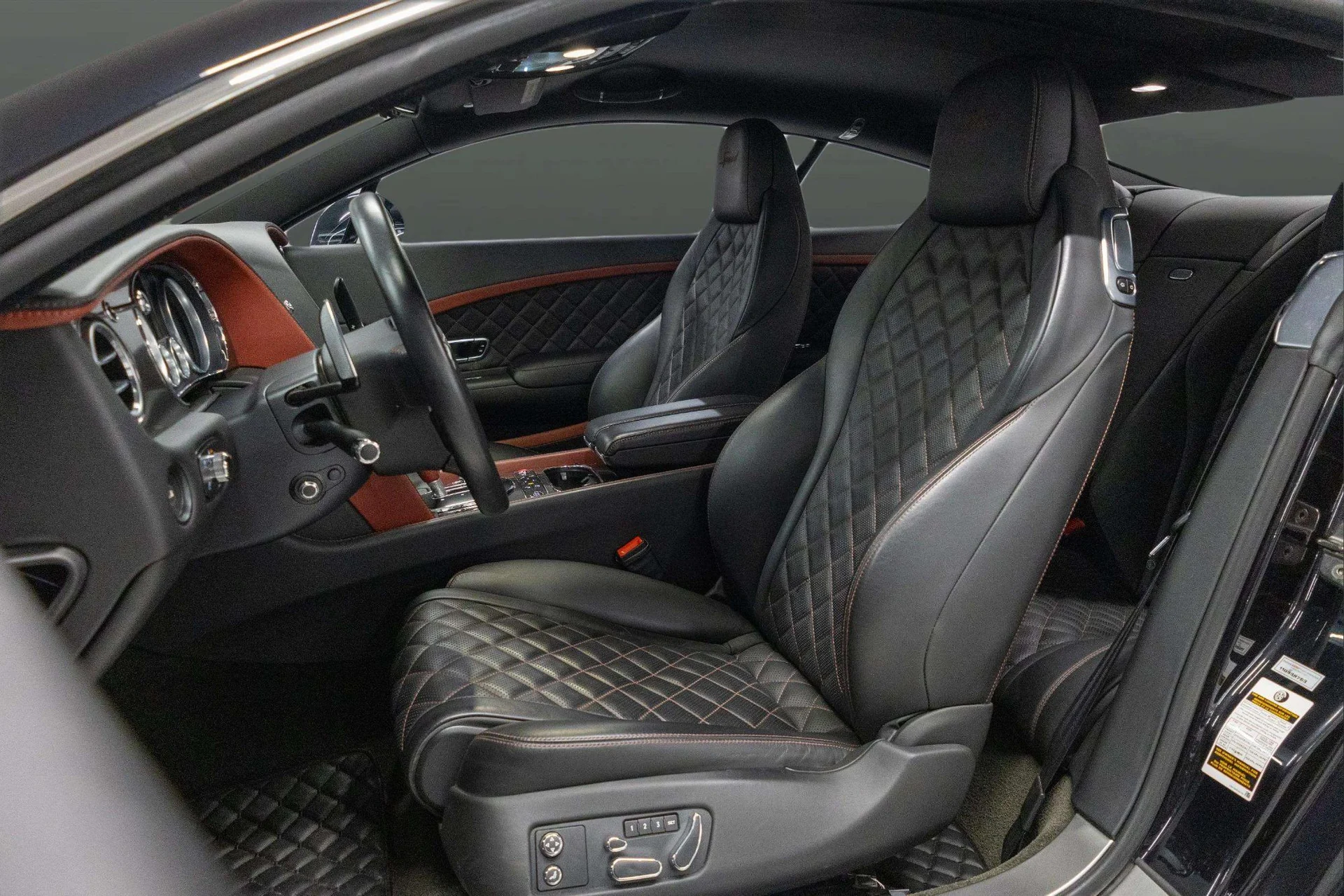 mph024_1394177753_730225c8_f4cc_4eb8_a77e_485ae92397a2_201720_Bentley20_Continental20_GT_20_Speed2028_SCBFY_7_ZA_9_HC_06149529_23_0c6853b35e