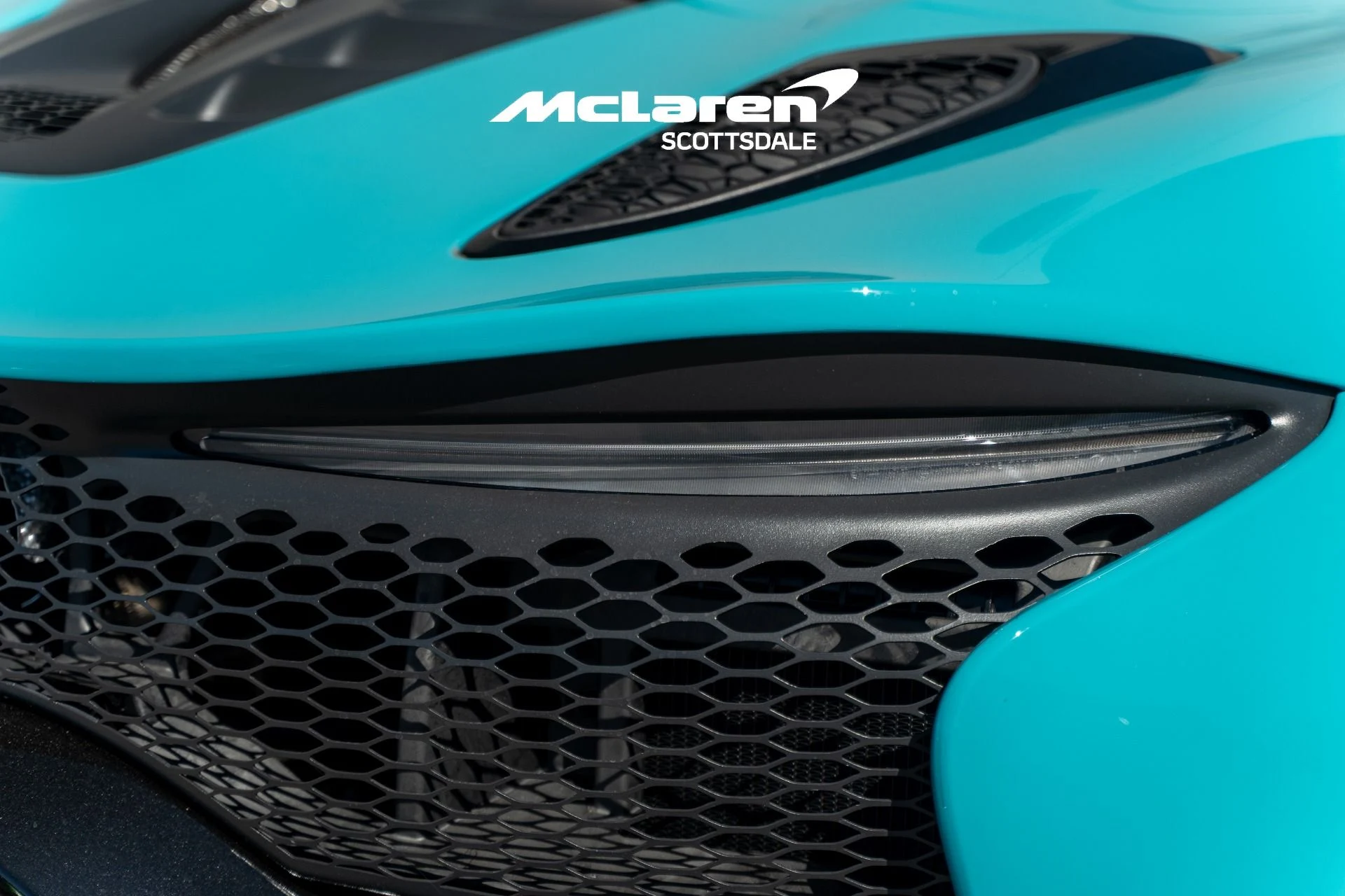 mph024_1396214665_Used_2025_MCLAREN_ARTURA_1774117935_55327f12f1