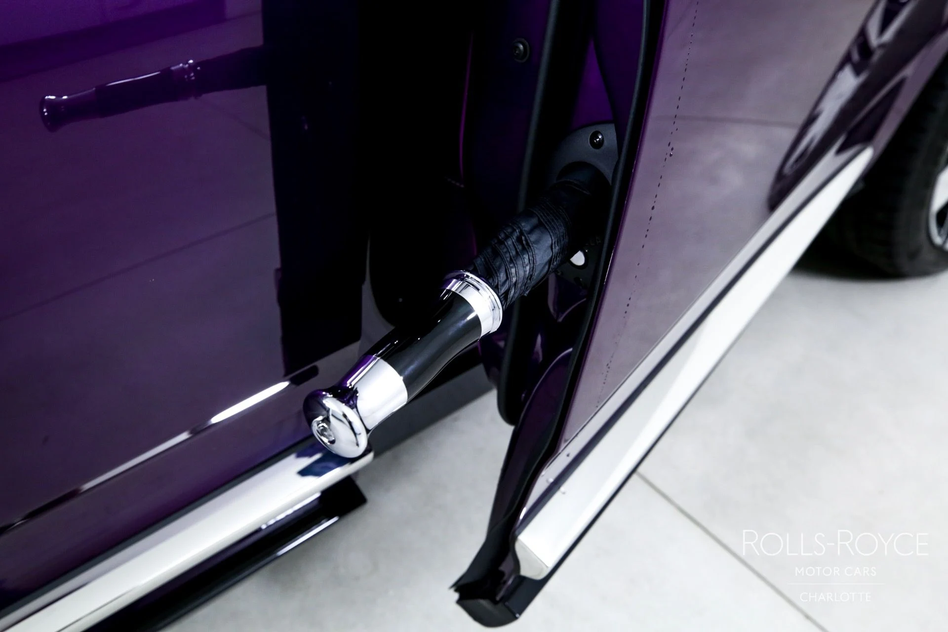 mph024_1403490095_Used_2025_Rolls_Royce_Cullinan_1748382671_b3a891562a