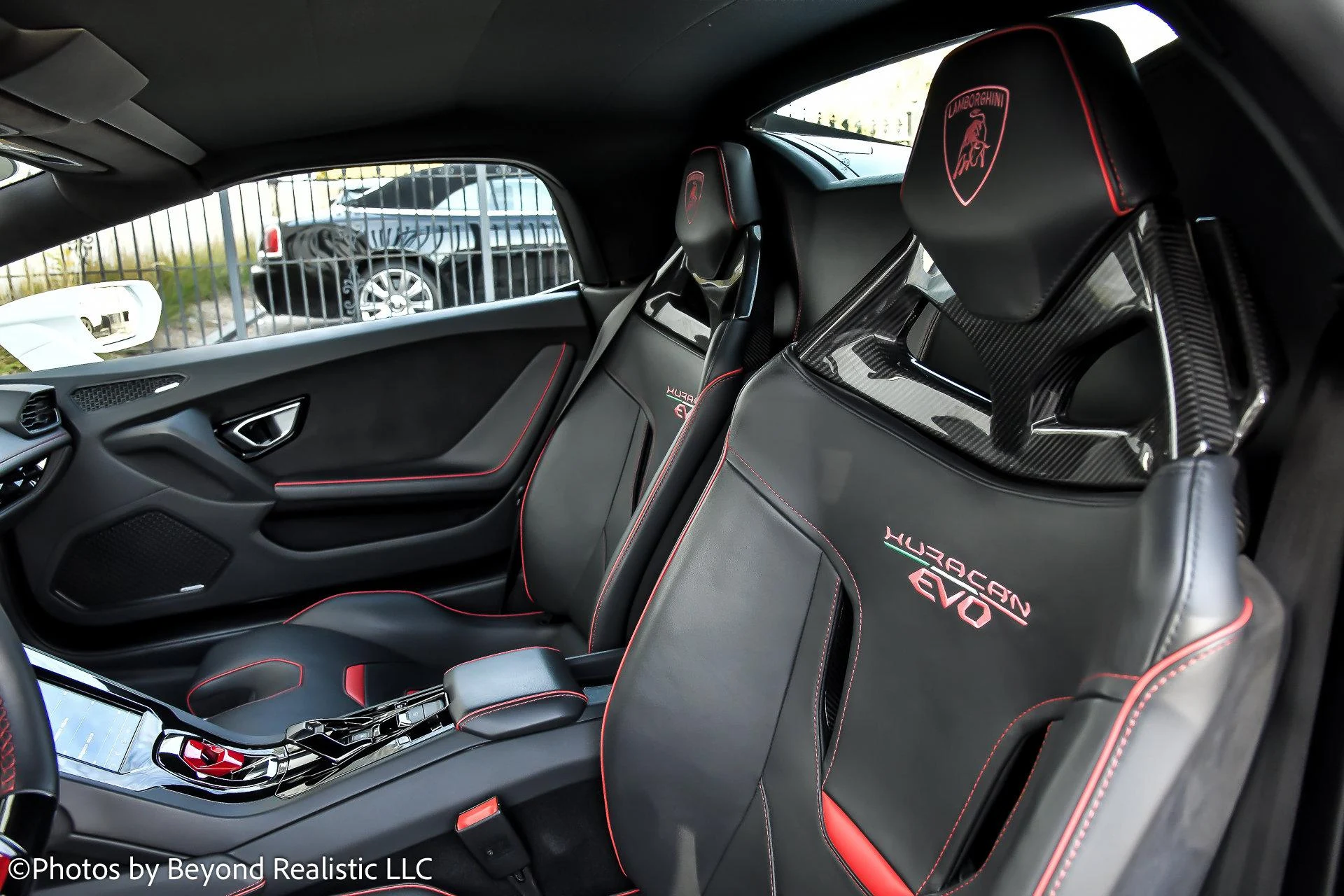 mph024_1405377692_Used_2022_Lamborghini_Huracan_EVO_EVO_1763716118_1fbdcd73bb