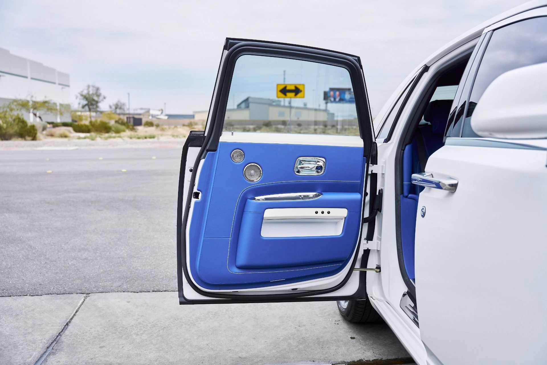 mph024_1416522283_Used_2019_Rolls_Royce_Ghost_Base_1767224263_91c3d37d9c