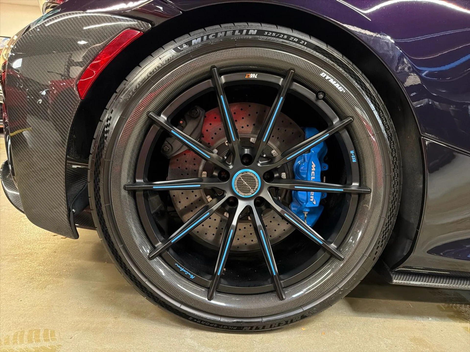 mph024_1419067186_638993305416570861_5668696402