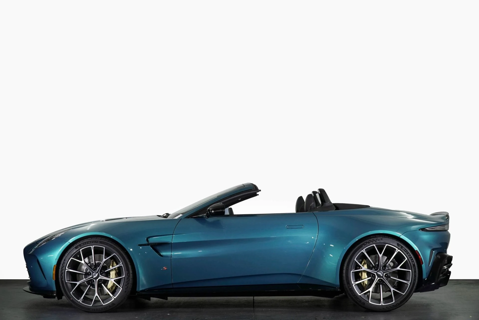 mph024_1428600411_New_2026_Aston_Martin_Vantage_S_1768453655_3b5c313c9c