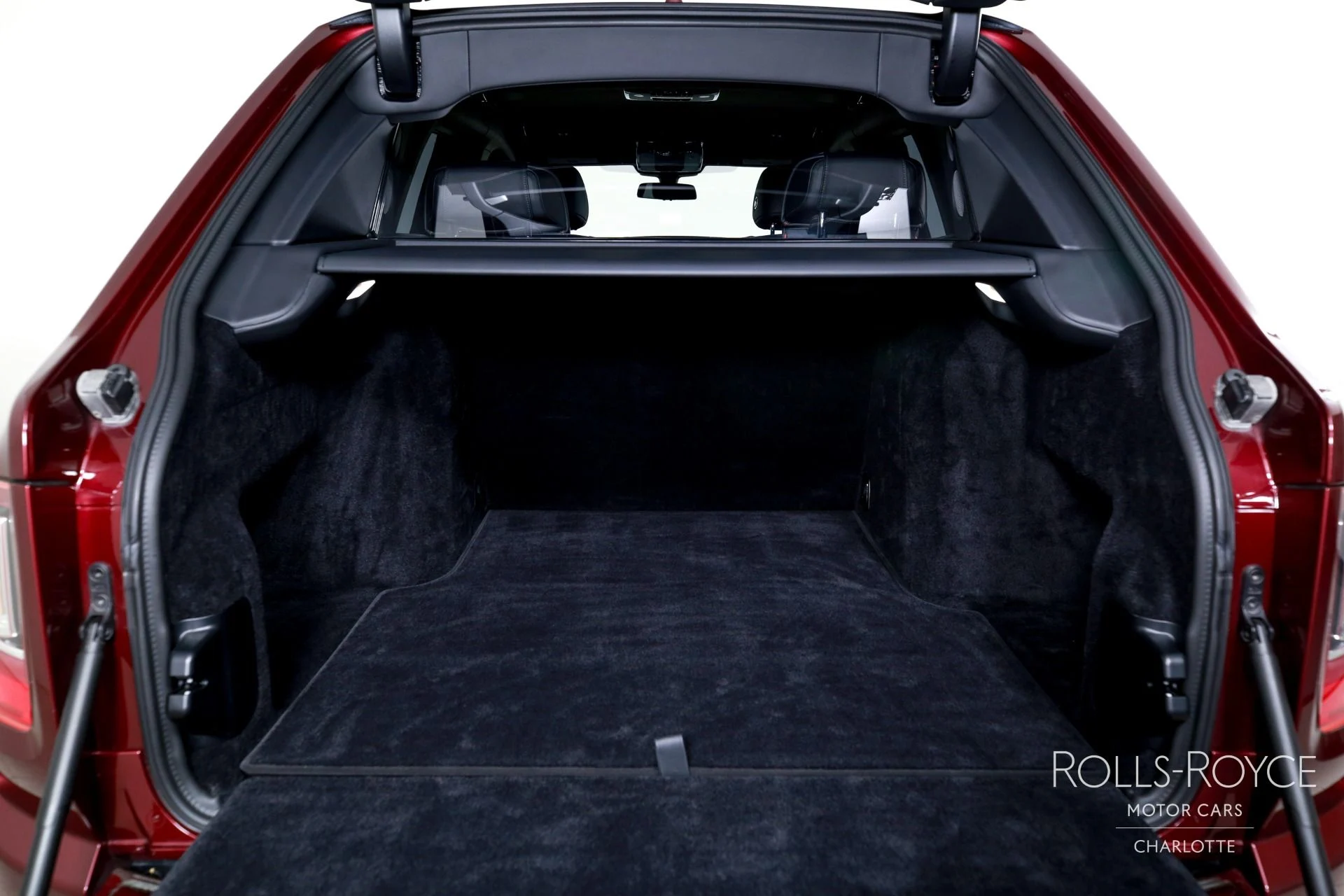 mph024_143374540_Used_2022_Rolls_Royce_Black_Badge_Cullinan_1769449114_dc1562ae3c
