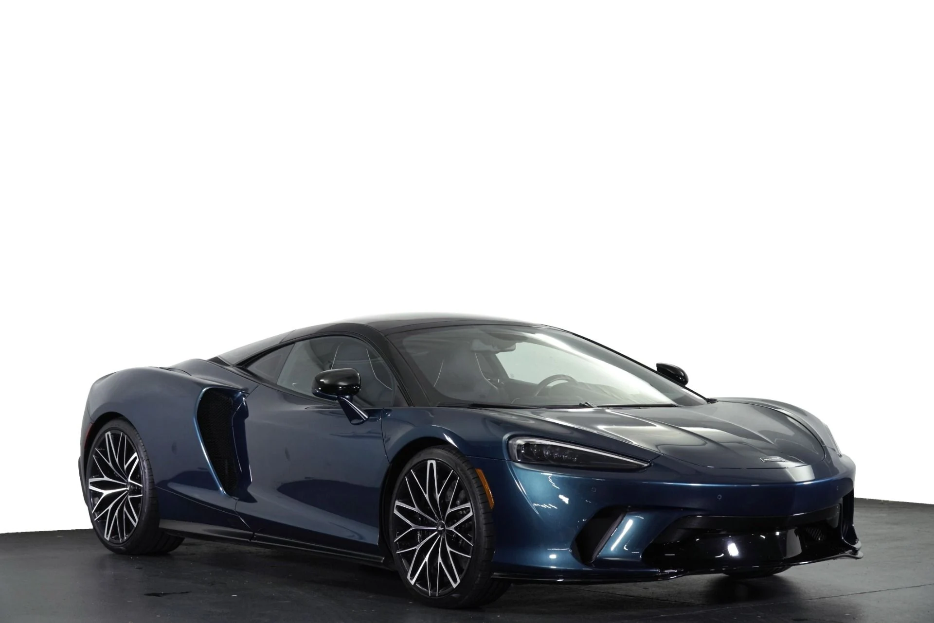 mph024_1434660793_Used_2023_Mc_Laren_GT_1764782426_a8d0a7a200