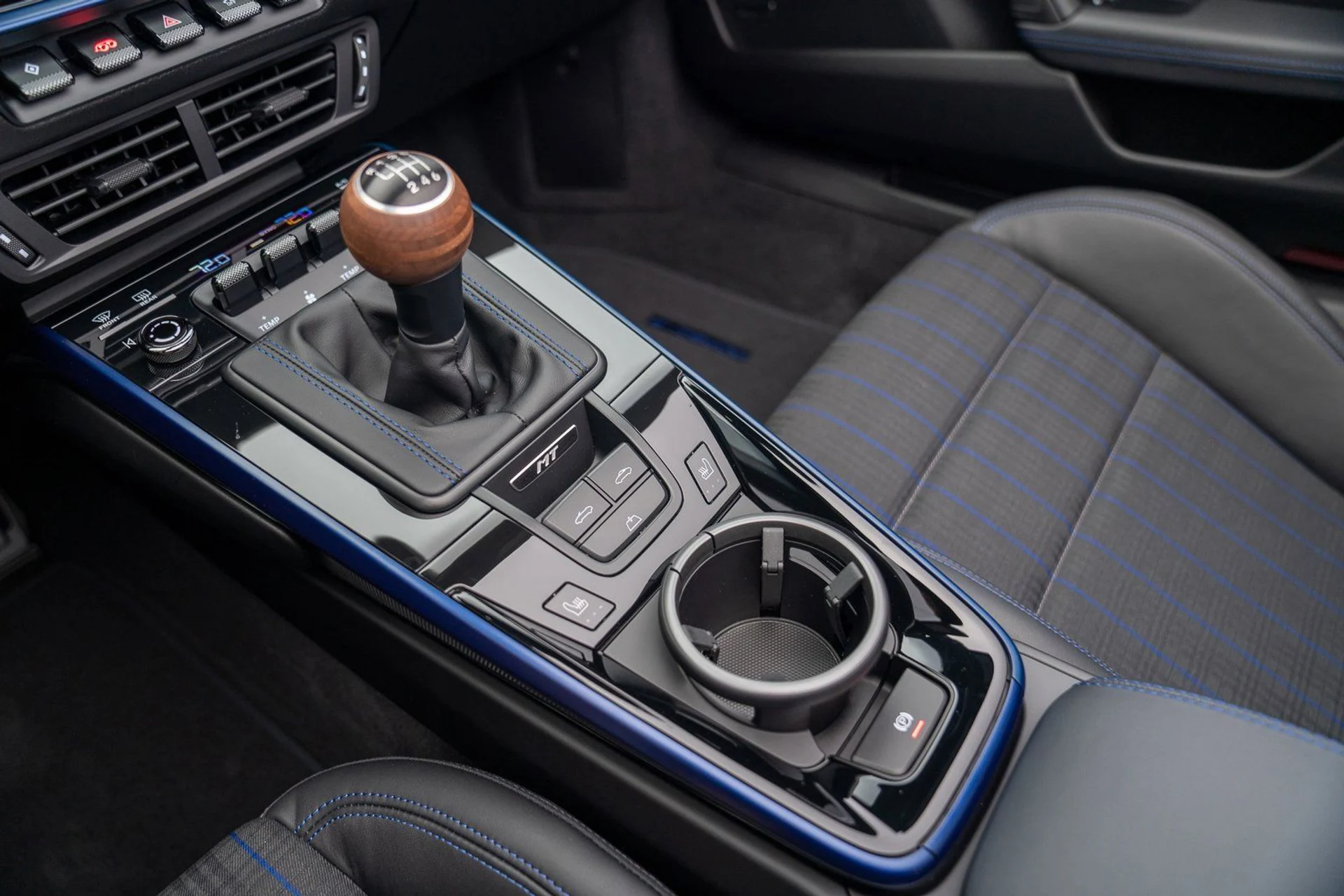 mph024_1435520164_ca14823fd9ca87367fce568bd622005dx_f664535810