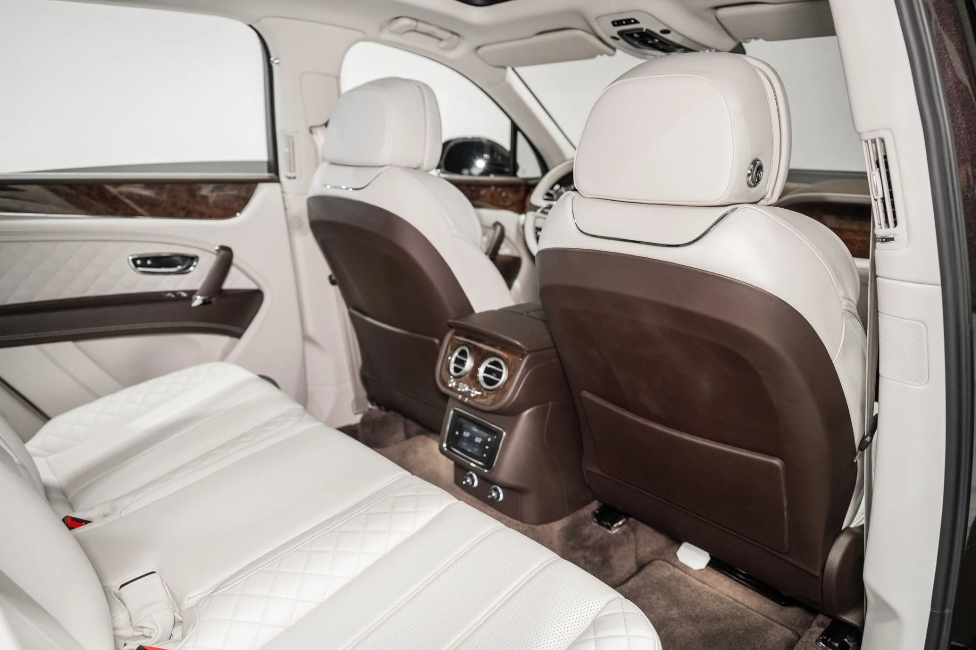 mph024_1441170815_Used_2017_Bentley_Bentayga_W12_1791218079_347198a62a
