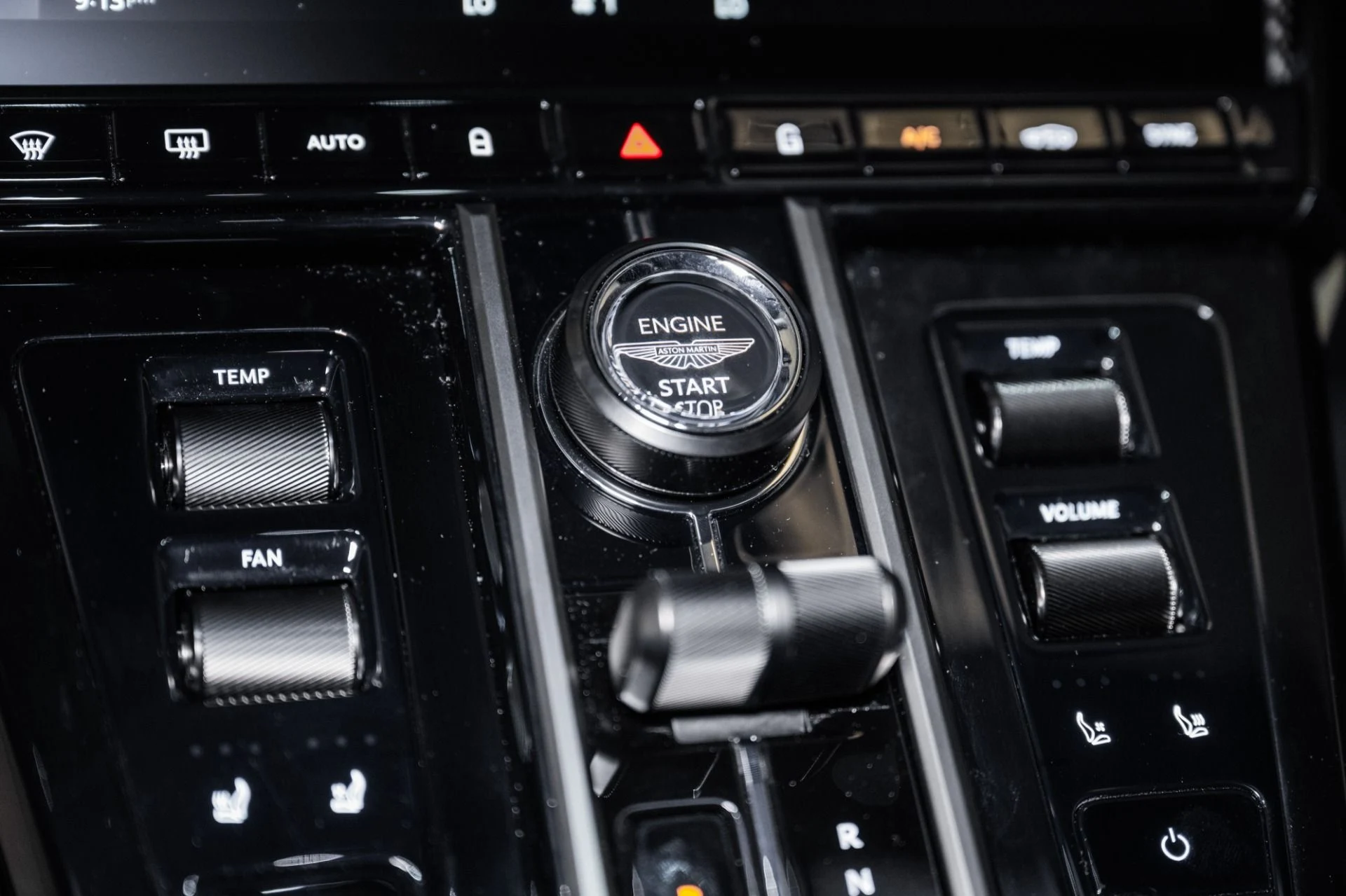 mph024_1446742804_New_2026_ASTON_MARTIN_VANTAGE_1759283584_9fa064581a