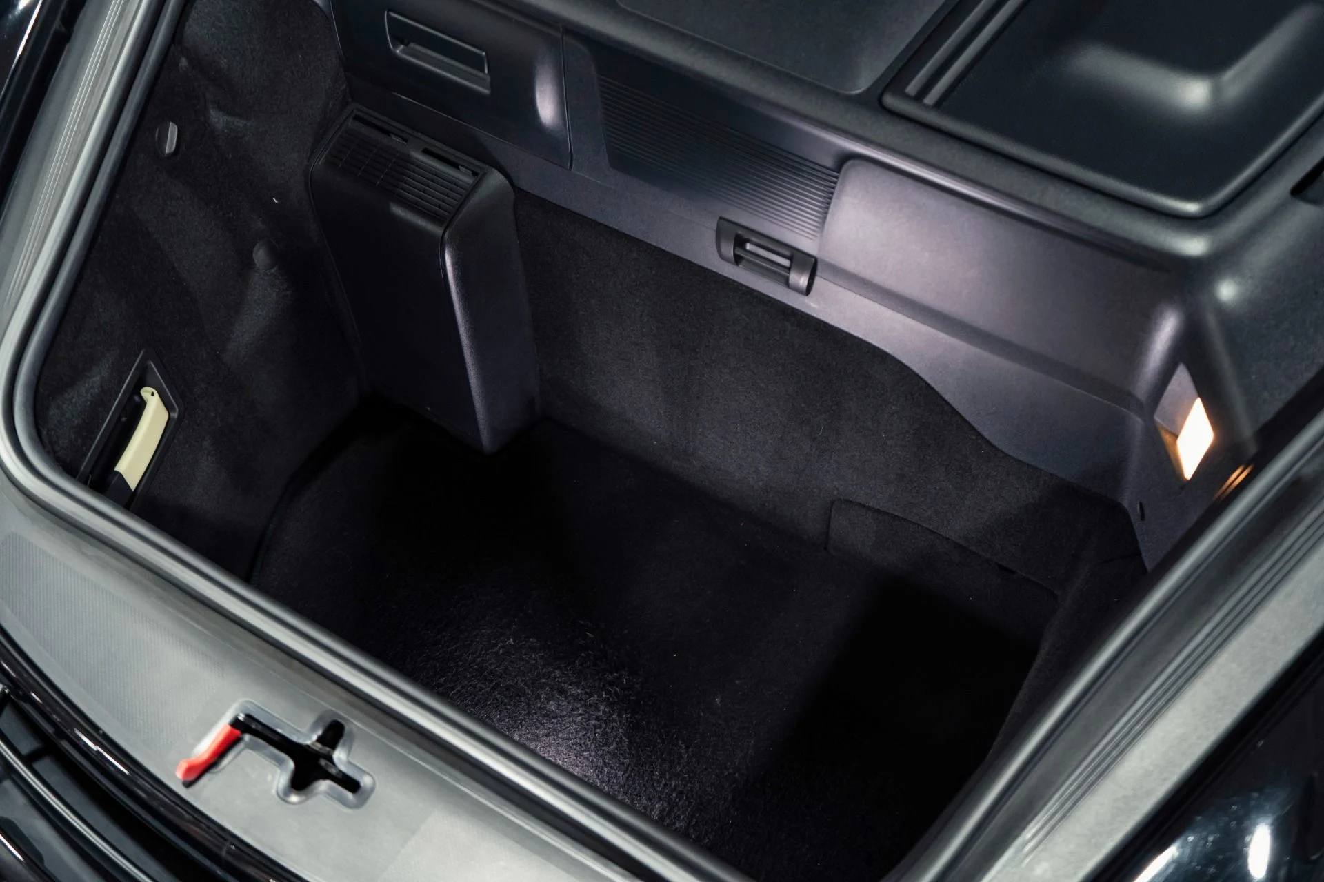 mph024_1447025447_Used_2008_Porsche_911_GT_2_1772036312_65d3283c63