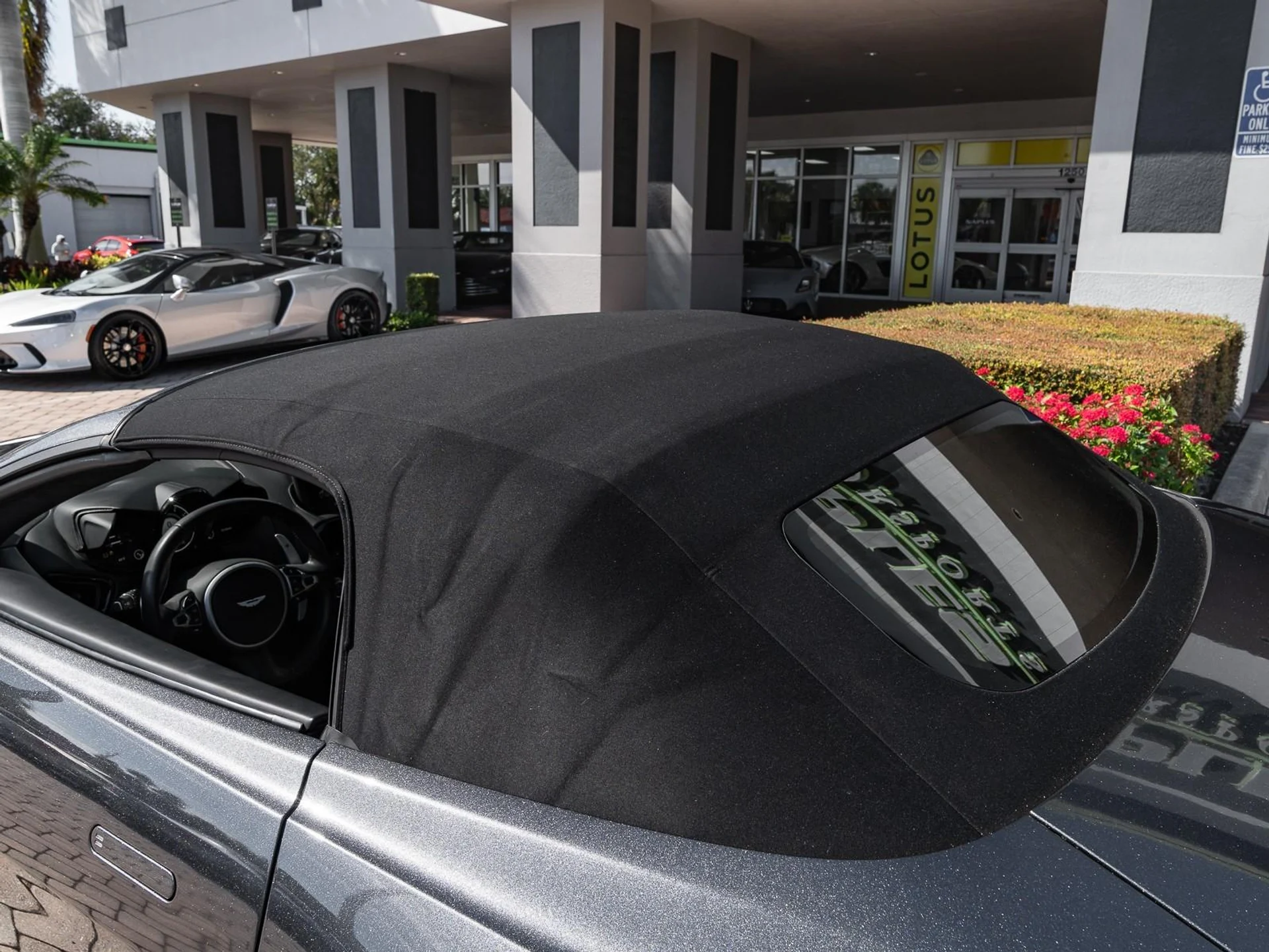 mph024_1458243379_Used_2021_Aston_Martin_Vantage_1763409968_f33be6dea2