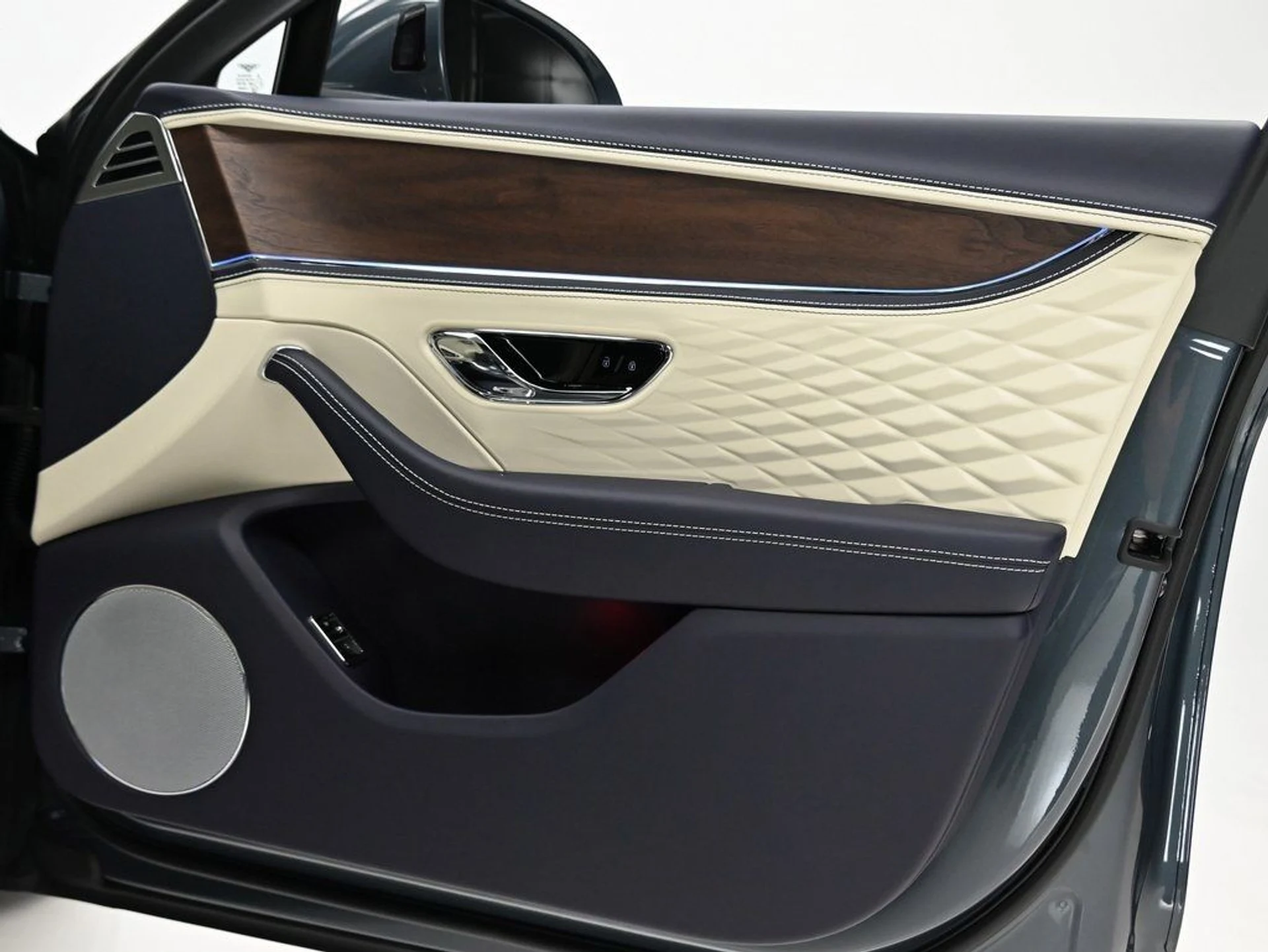 mph024_1461913035_1a34d65f843e99ff651c9bf5a26ac8f4_9a29b67498