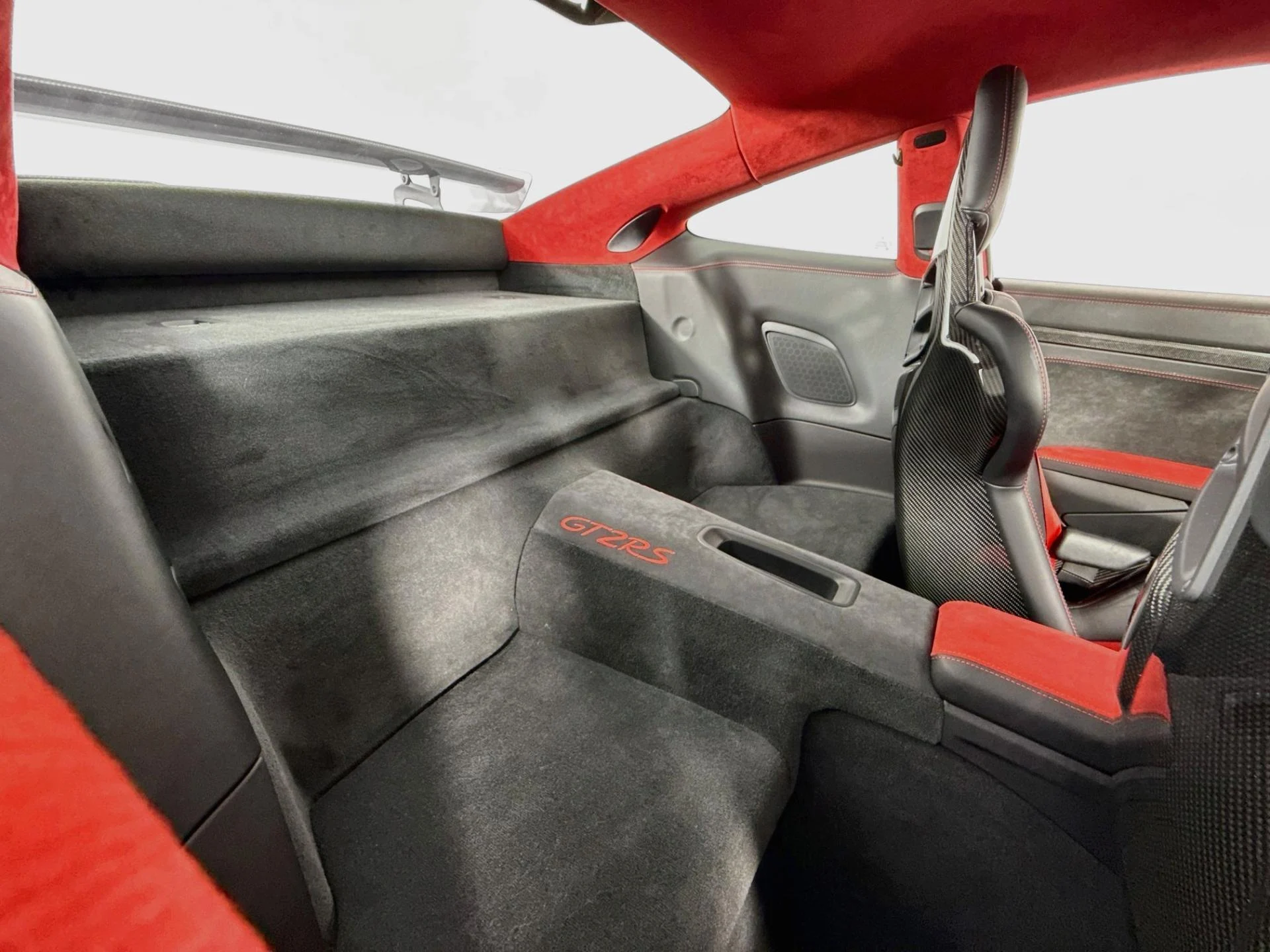 mph024_1464737325_Used_2018_Porsche_911_GT_2_RS_1785871775_edf1ee04da