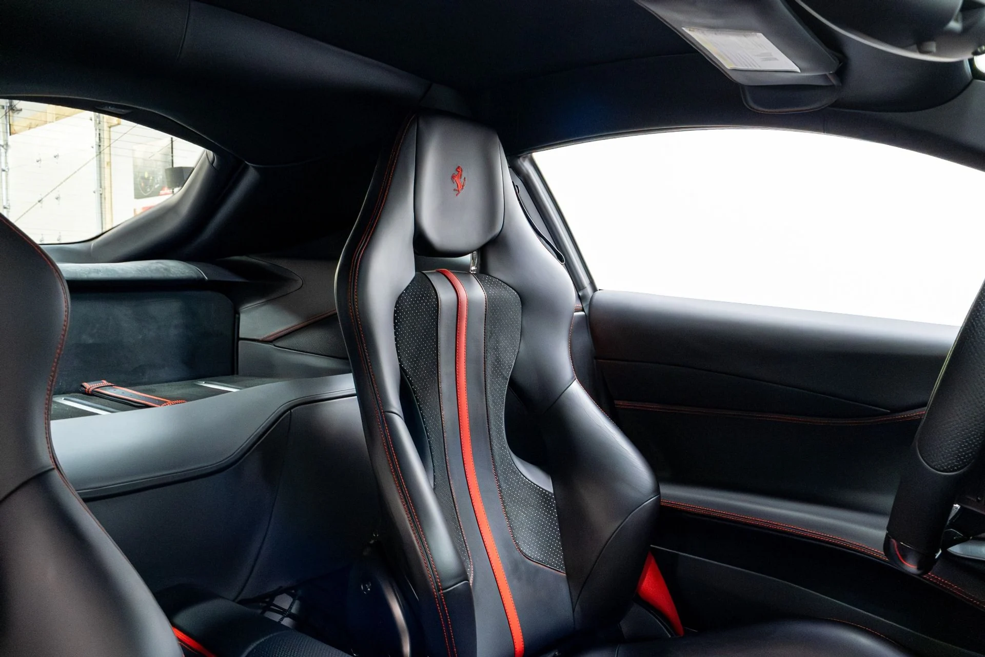 mph024_1468837841_Used_2019_Ferrari_812_Superfast_1774911934_09e062920e