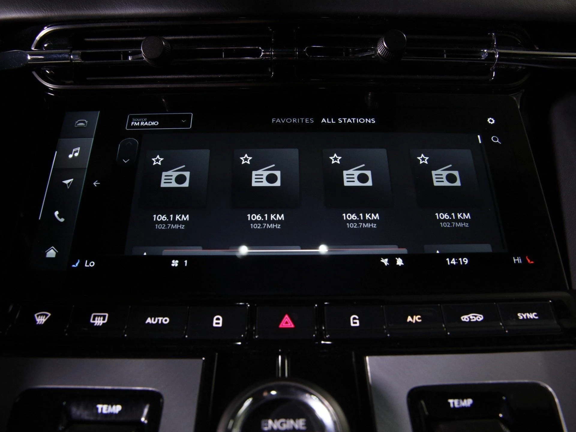 mph024_1475255323_Used_2024_Aston_Martin_DB_12_1758483136_1594d67d1a