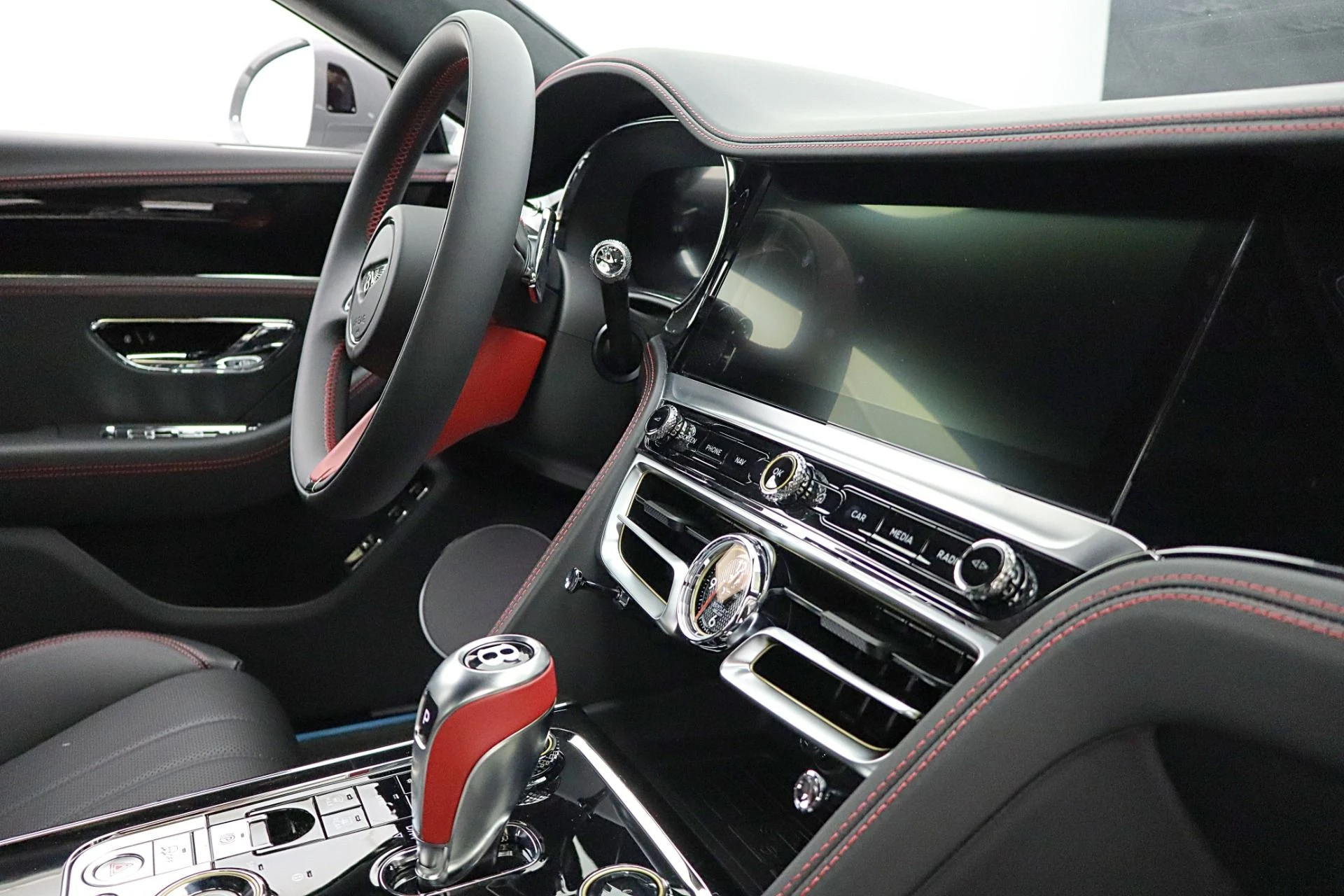 mph024_1484773406_New_2026_Bentley_Flying_Spur_f2d2df128f