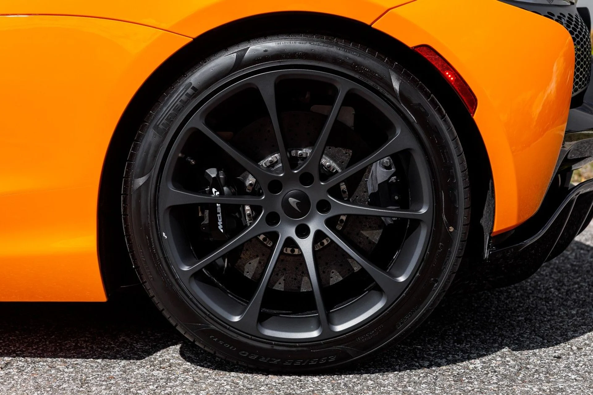 mph024_1498790727_656_p25_l_4b9463141b