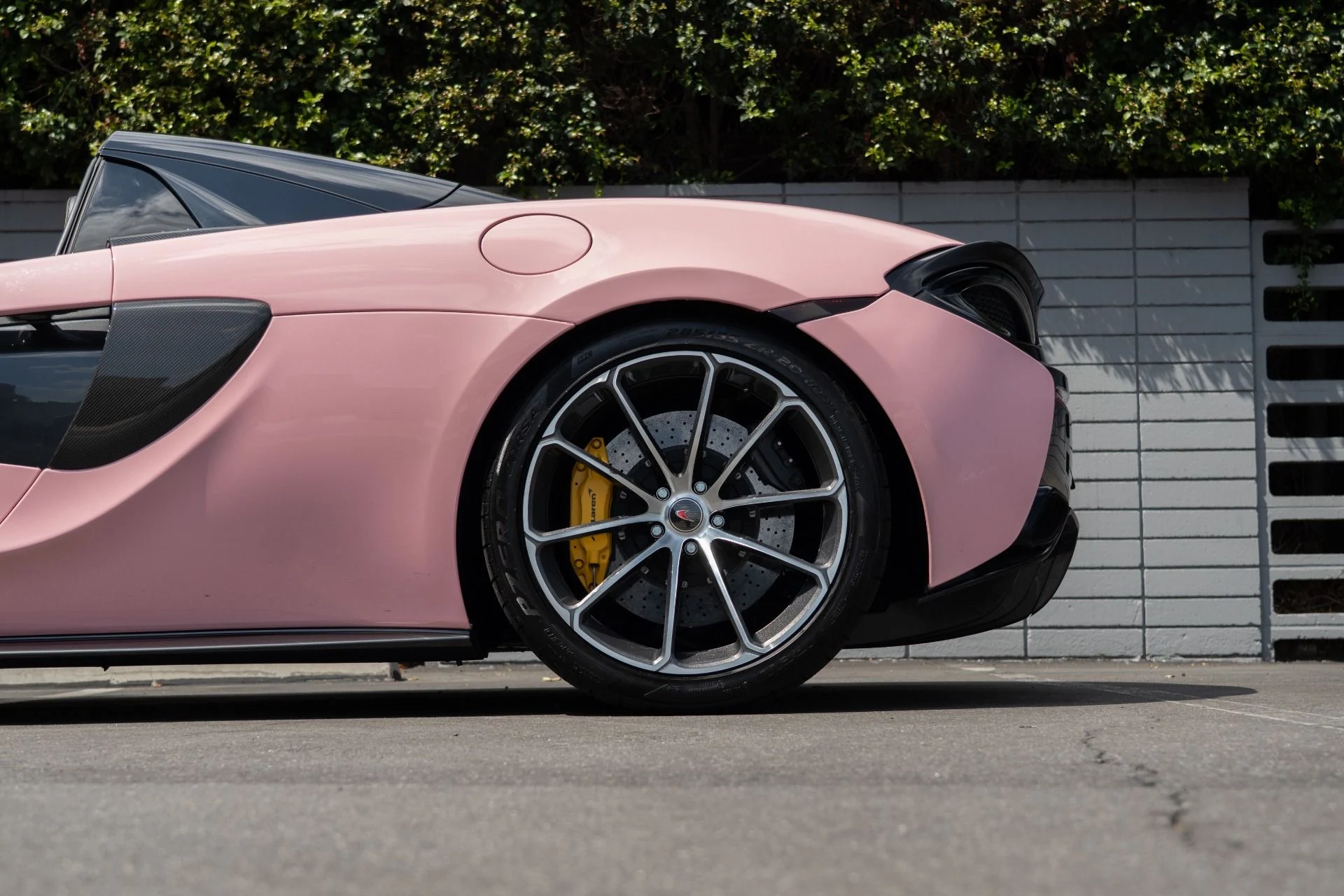 mph024_149971448_Used_2018_Mc_Laren_570_S_Spider_1757711863_634e304277