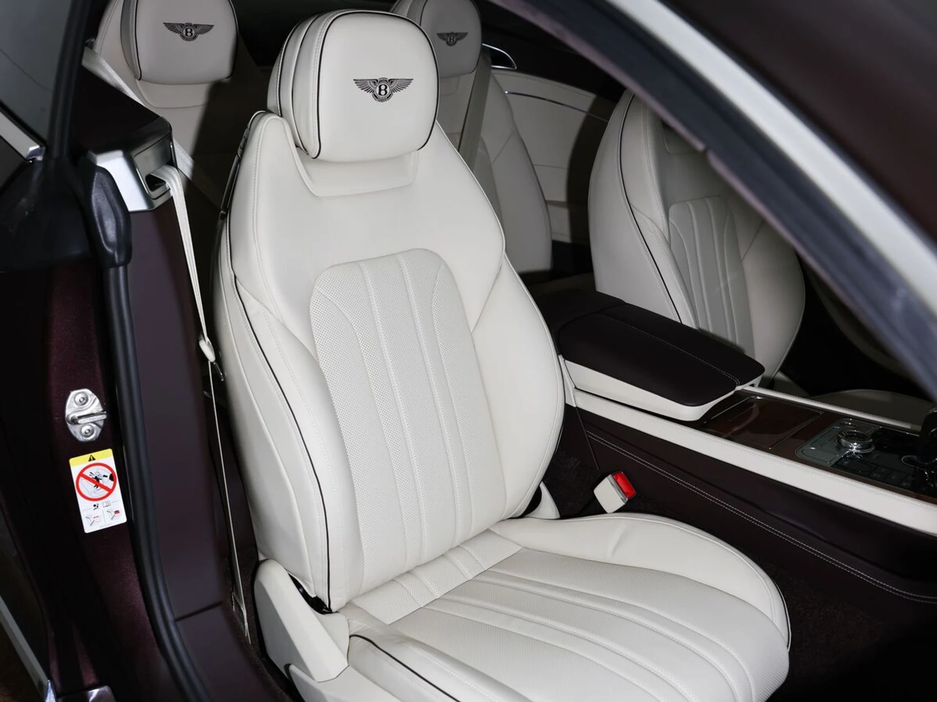 mph024_1504225872_g0o7jasj323j82xdi0n4k4pvmosq_39698f2718