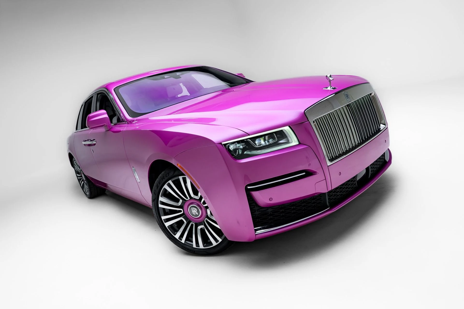 mph024_1506430636_Used_2021_Rolls_Royce_Ghost_1777047146_3bb0628f92