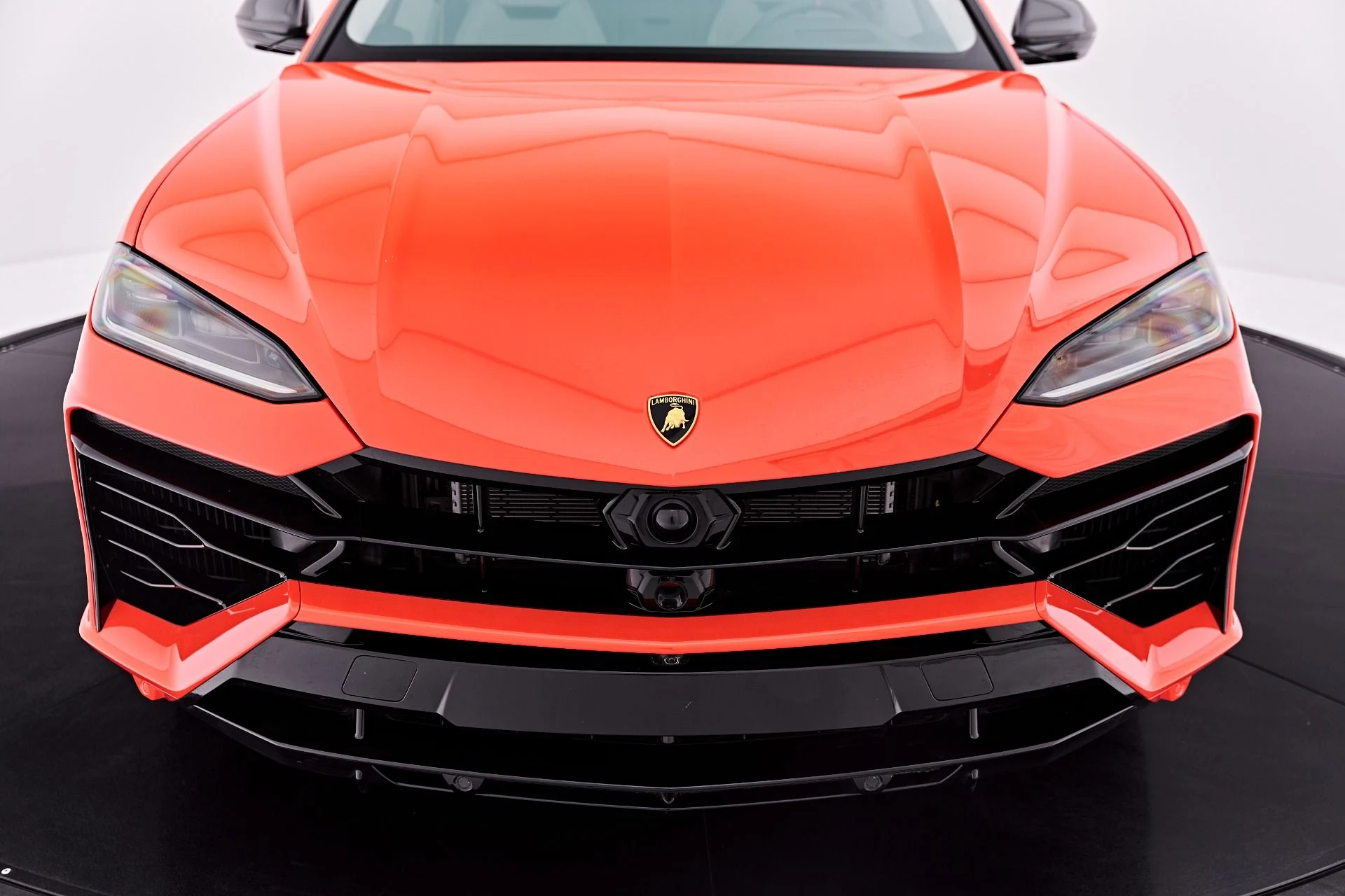 mph024_15065605_Used_2025_Lamborghini_Urus_SE_1785258923_aef4aa35ed