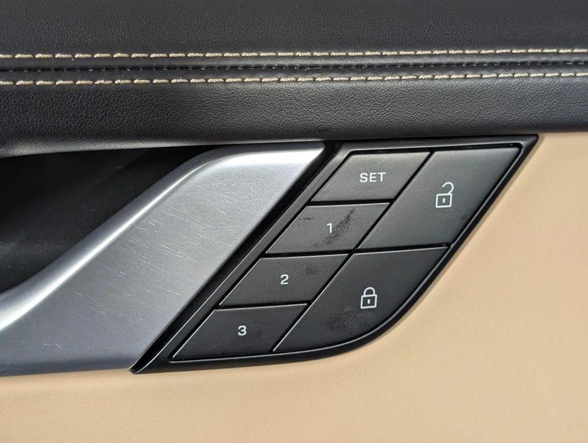 mph024_1506701772_KN_Fvy_Xy_Rc_Qis_Dy_H_Lg_H_Pf_u_N8_RS_0_f99918b1e4