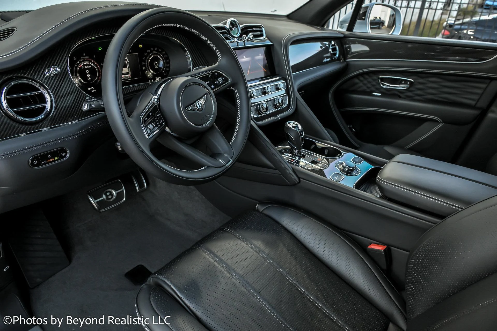 mph024_1517299742_Used_2019_Bentley_Bentayga_V8_1764407880_695cd7584c