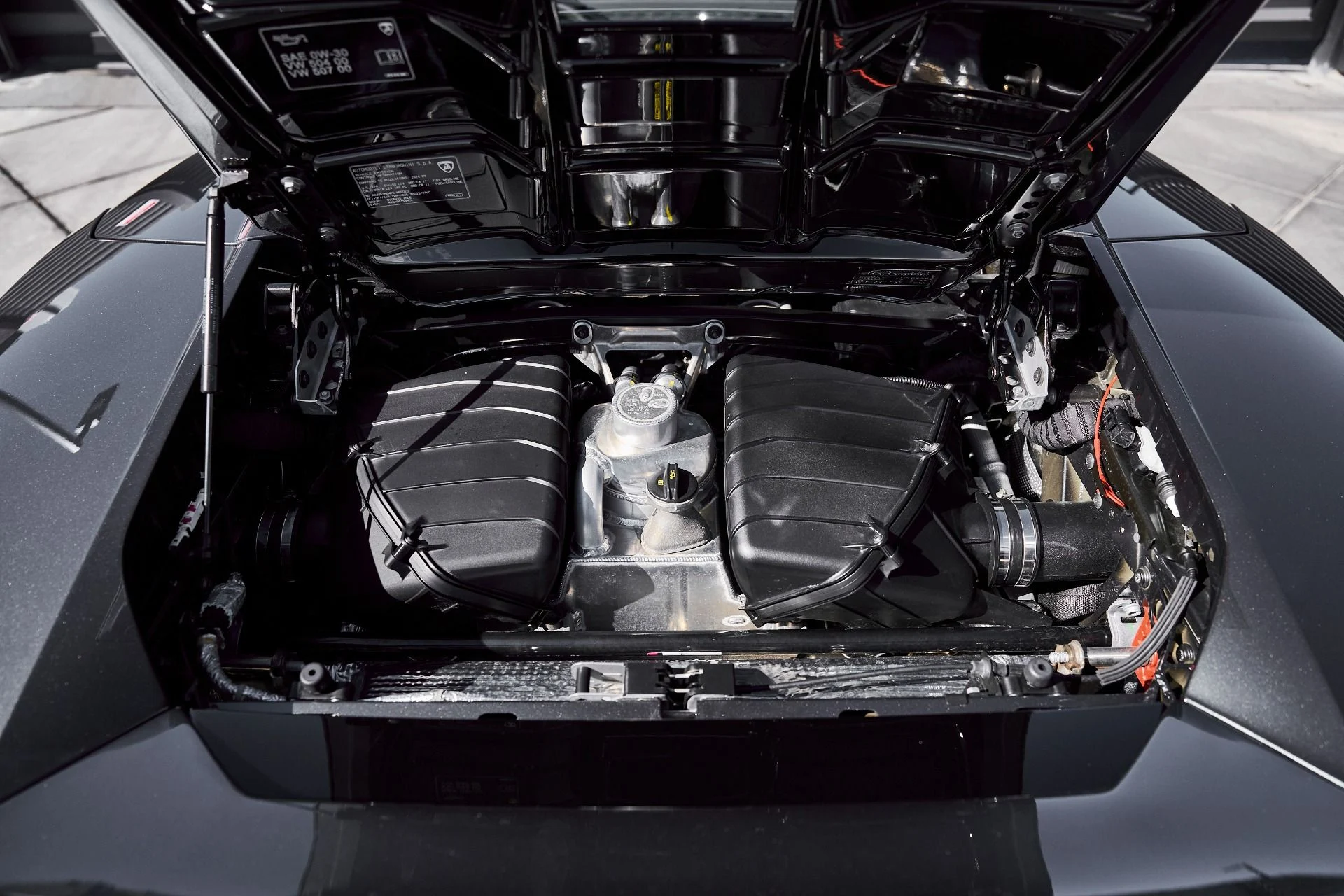 mph024_1521644446_Used_2024_Lamborghini_Huracan_EVO_Base_1771466886_1c785b7a34