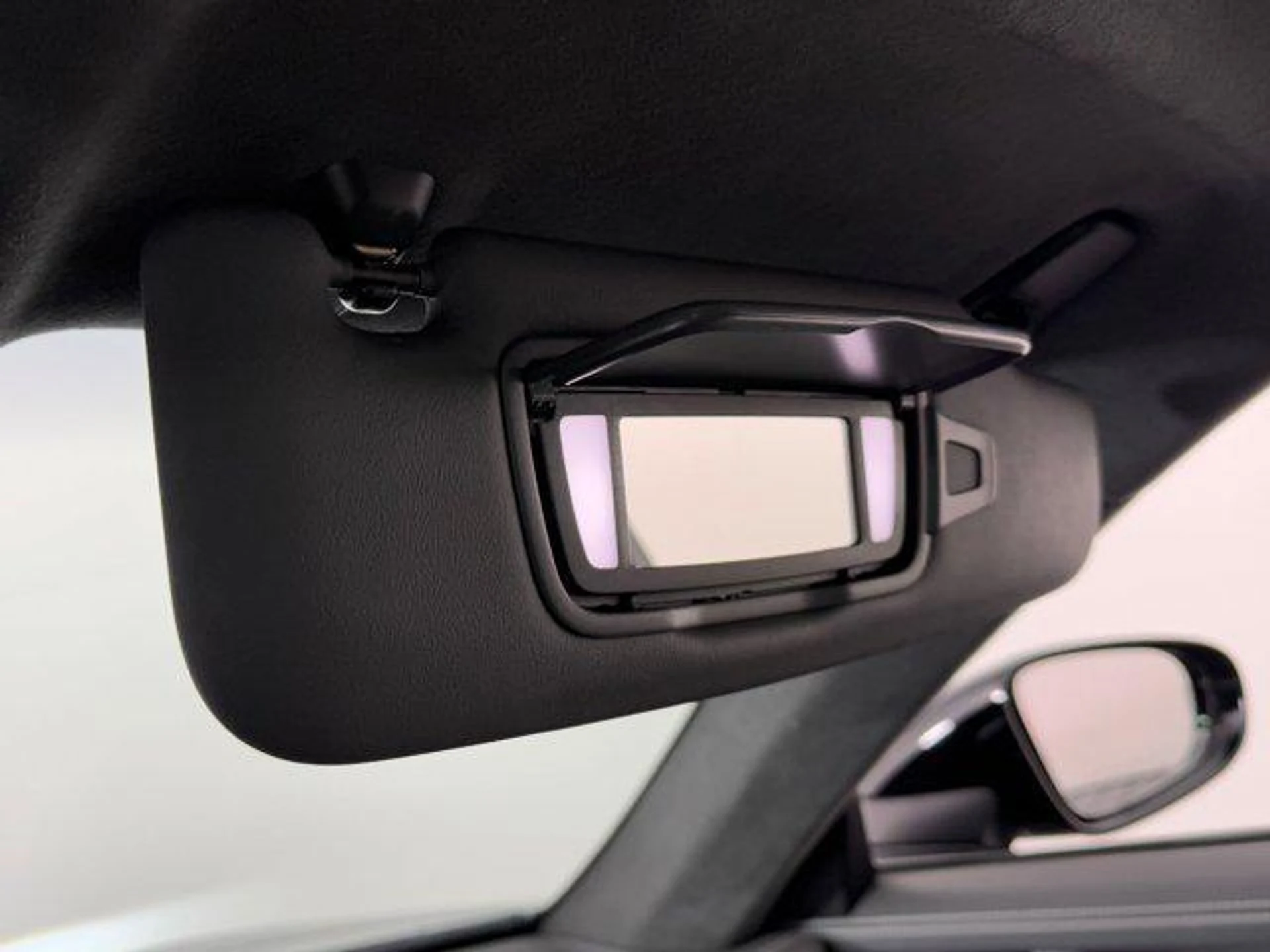 mph024_1522326142_Yl_CUTQR_6y0tq_Wcph_7_W0_D8qr_Qfc_1bd2303f25