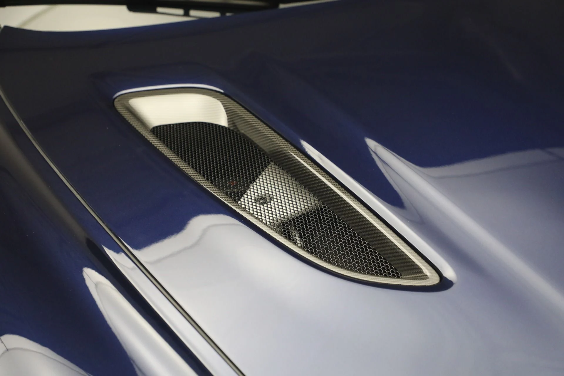 mph024_152244141_Used_2019_Aston_Martin_Rapide_AMR_1792868062_0931ebc68f