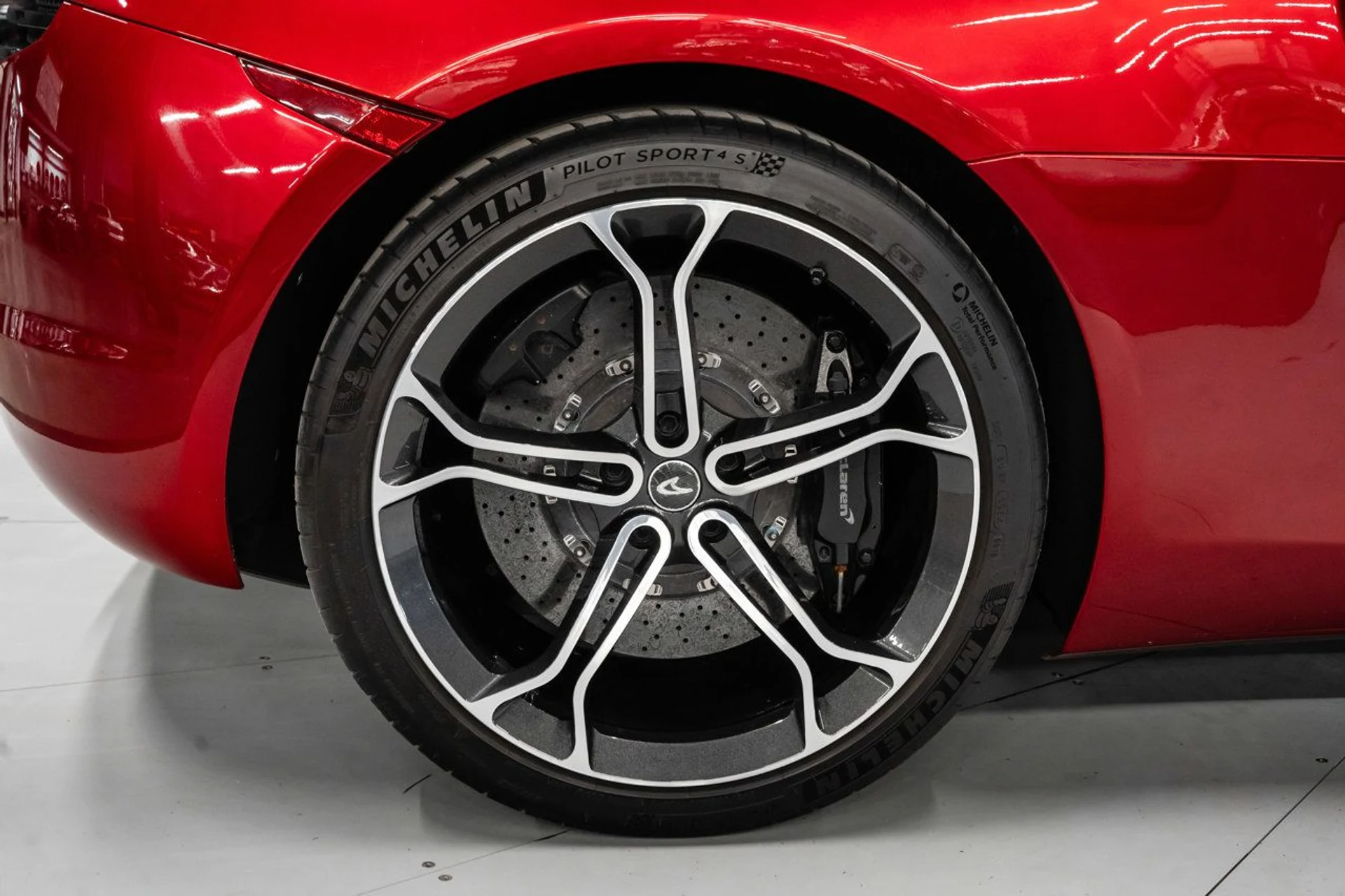 mph024_1530984186_mclaren_mp4_12c_2014_d9f98490e4