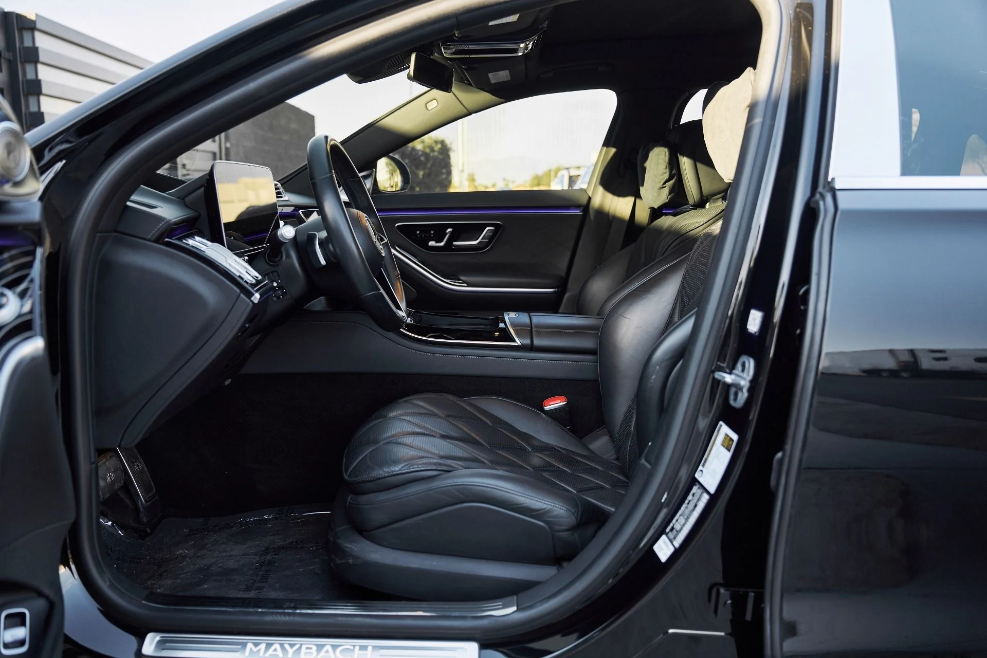 mph024_1539700587_Used_2022_Mercedes_Benz_S_Class_Maybach_S_580_1763082551_c5ef581801