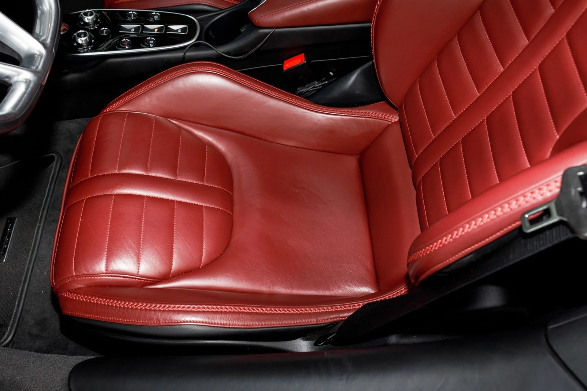 mph024_1541629055_631_p25_l_02d4e7f1e5