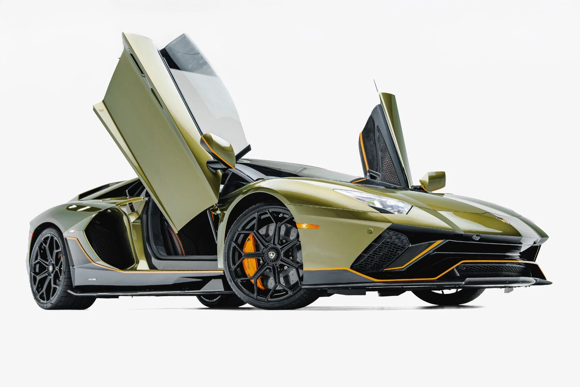 mph024_1543641231_Used_2022_Lamborghini_Aventador_LP_780_4_Ultimae_1792689364_0a8c0efa45