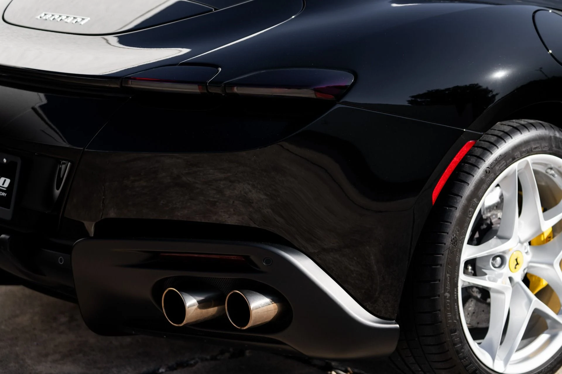 mph024_1544127004_Used_2022_Ferrari_Roma_1764112587_f228866b2f