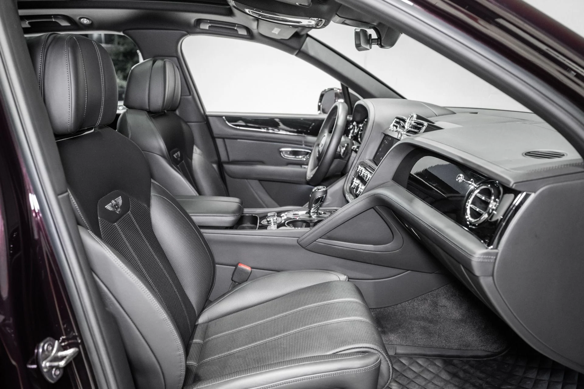 mph024_1545583310_Used_2022_Bentley_Bentayga_S_1782791993_243b5d4b66