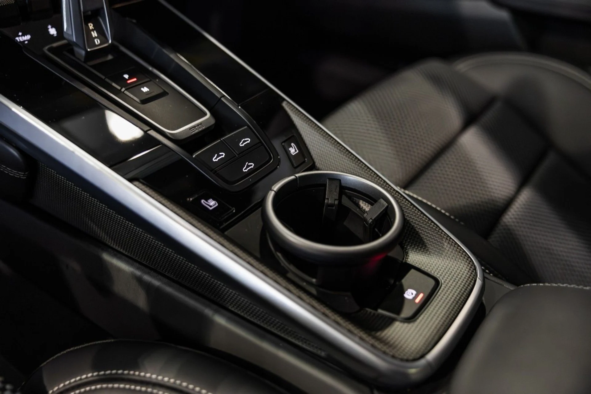 mph024_1547063781_k_A_71be5f5d68