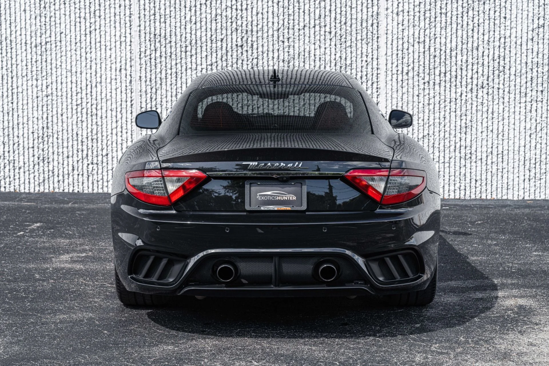 mph024_1549112767_Used_2018_Maserati_Gran_Turismo_MC_Carbon_Exterior_Red_Alcantara_Interior_Front_End_PPF_1710955057_dbb46b16ef
